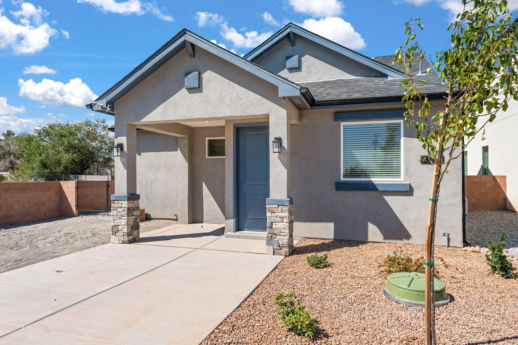 388 PECOS Loop SE