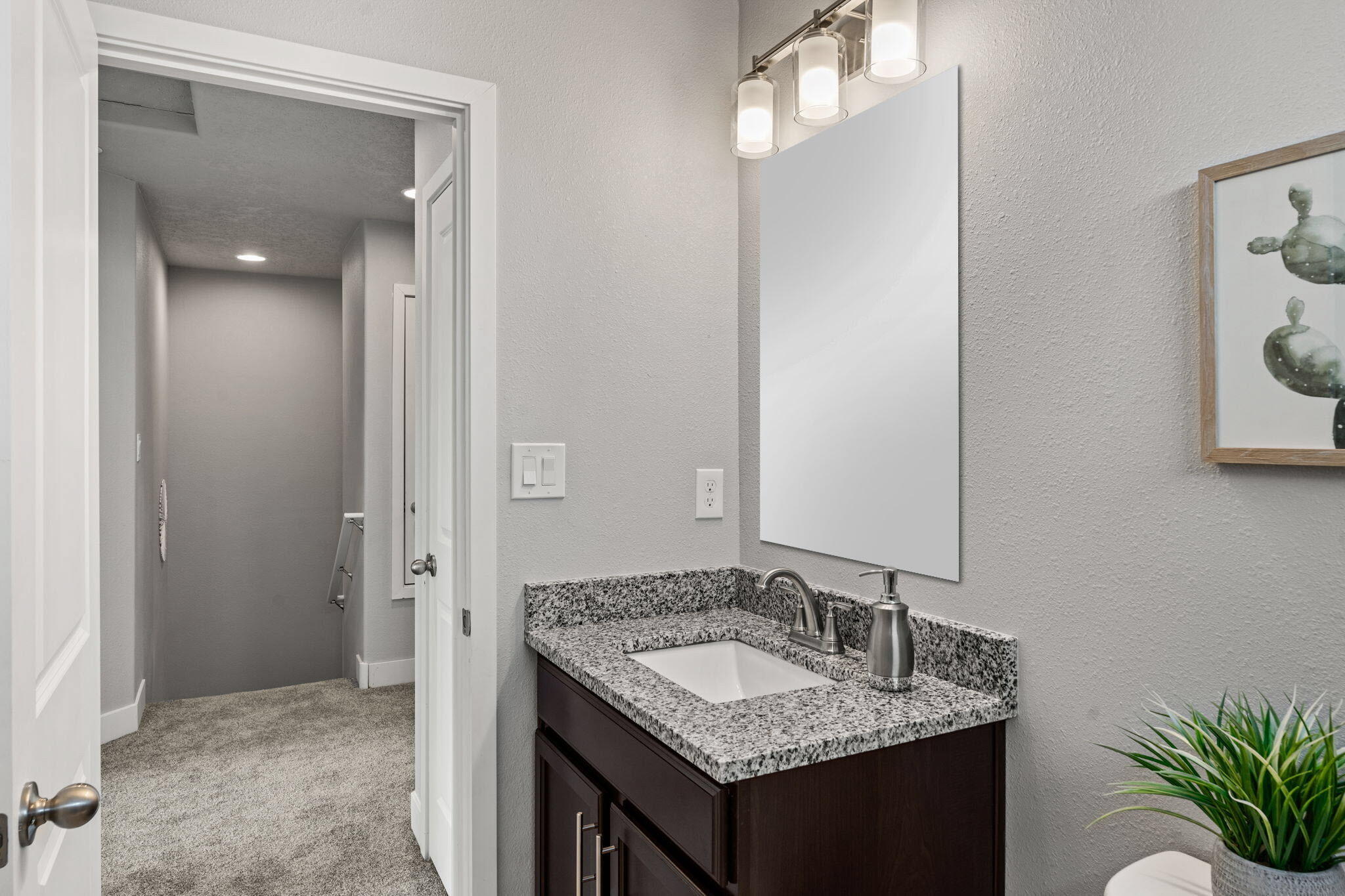388 PECOS Loop SE
