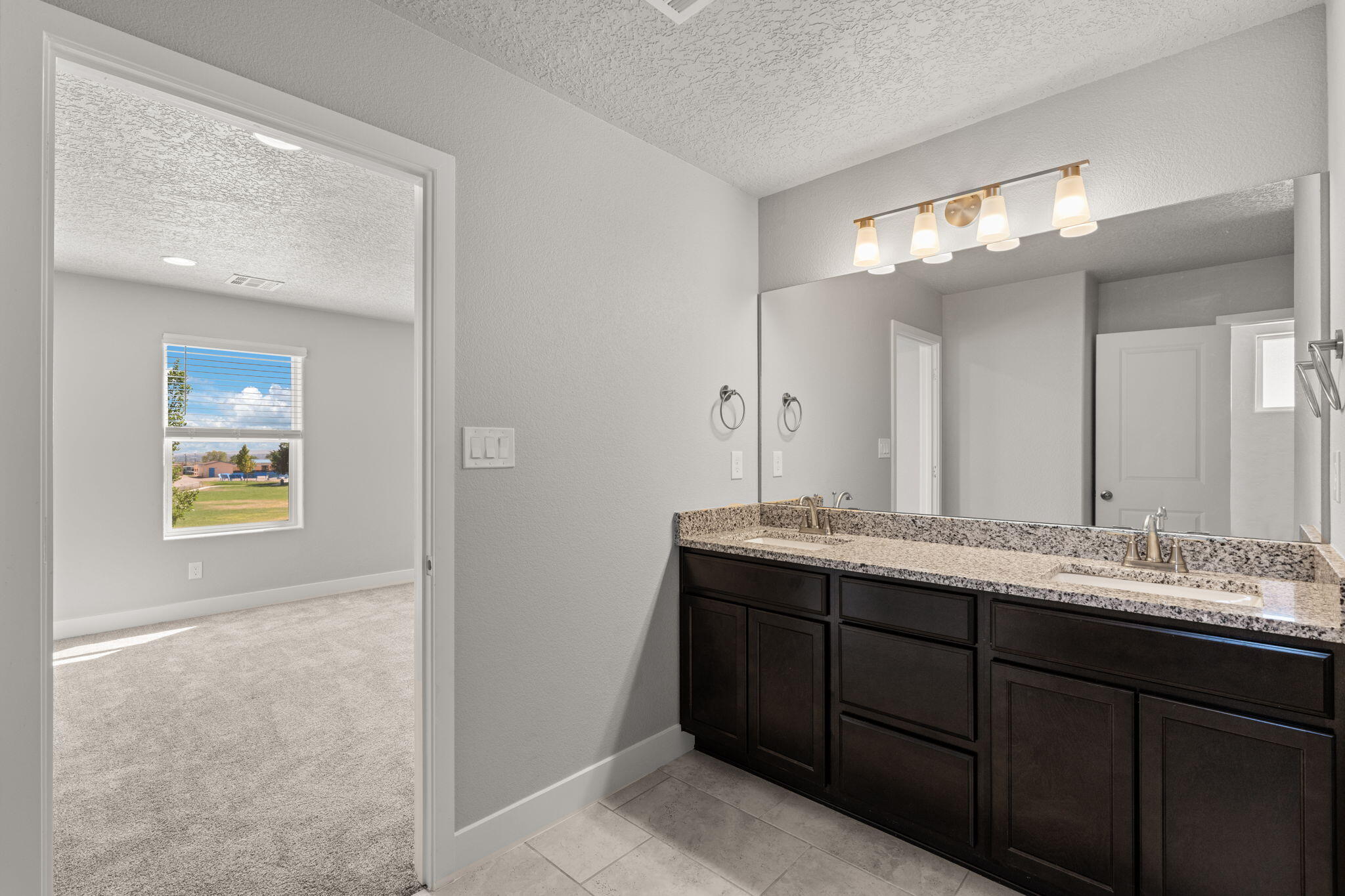 388 PECOS Loop SE