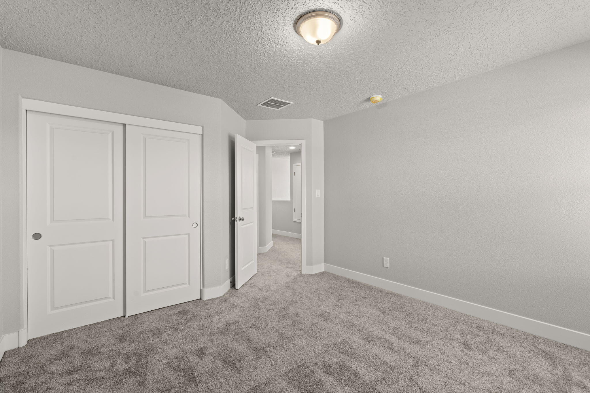 388 PECOS Loop SE