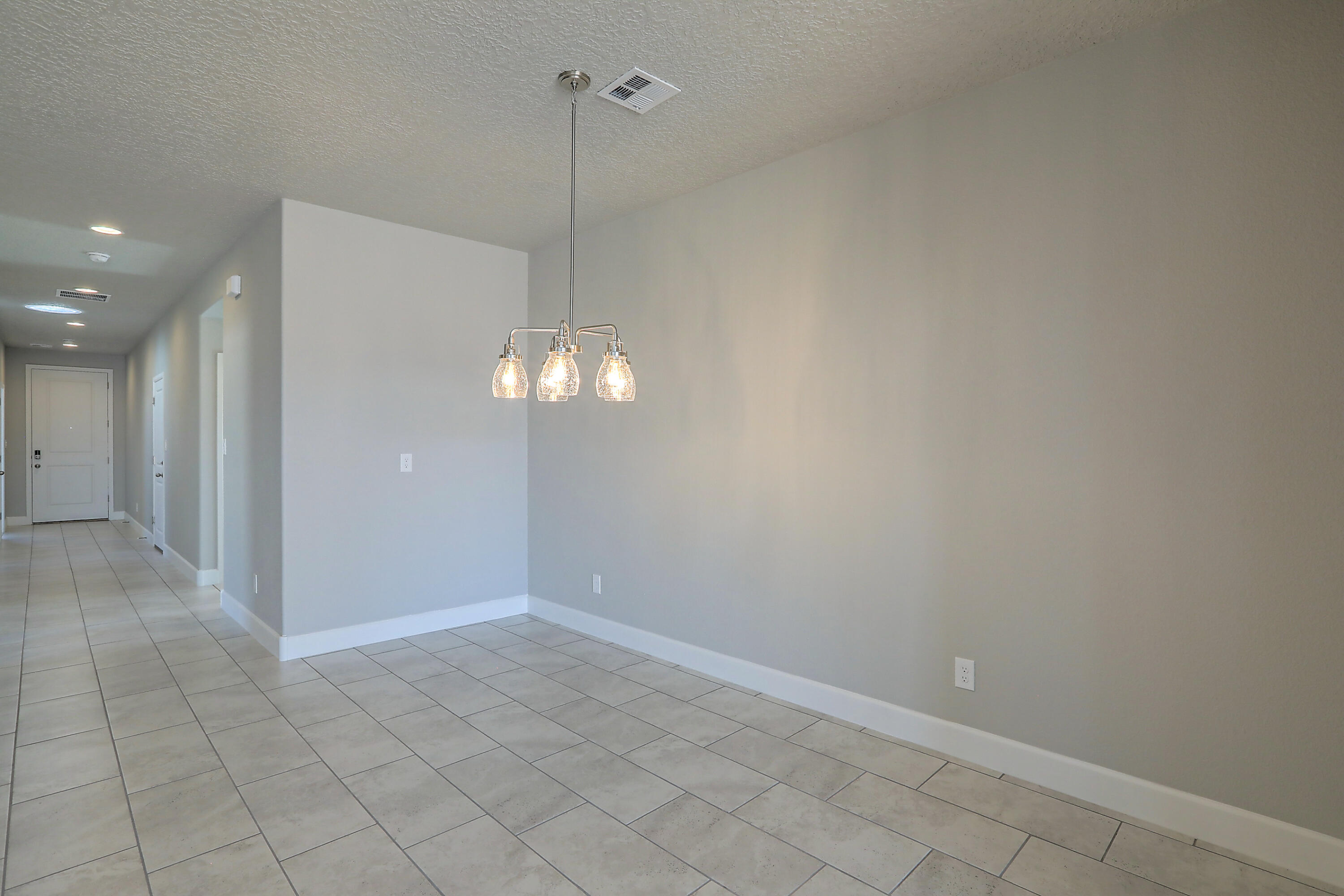 6817 Cleary Loop NE