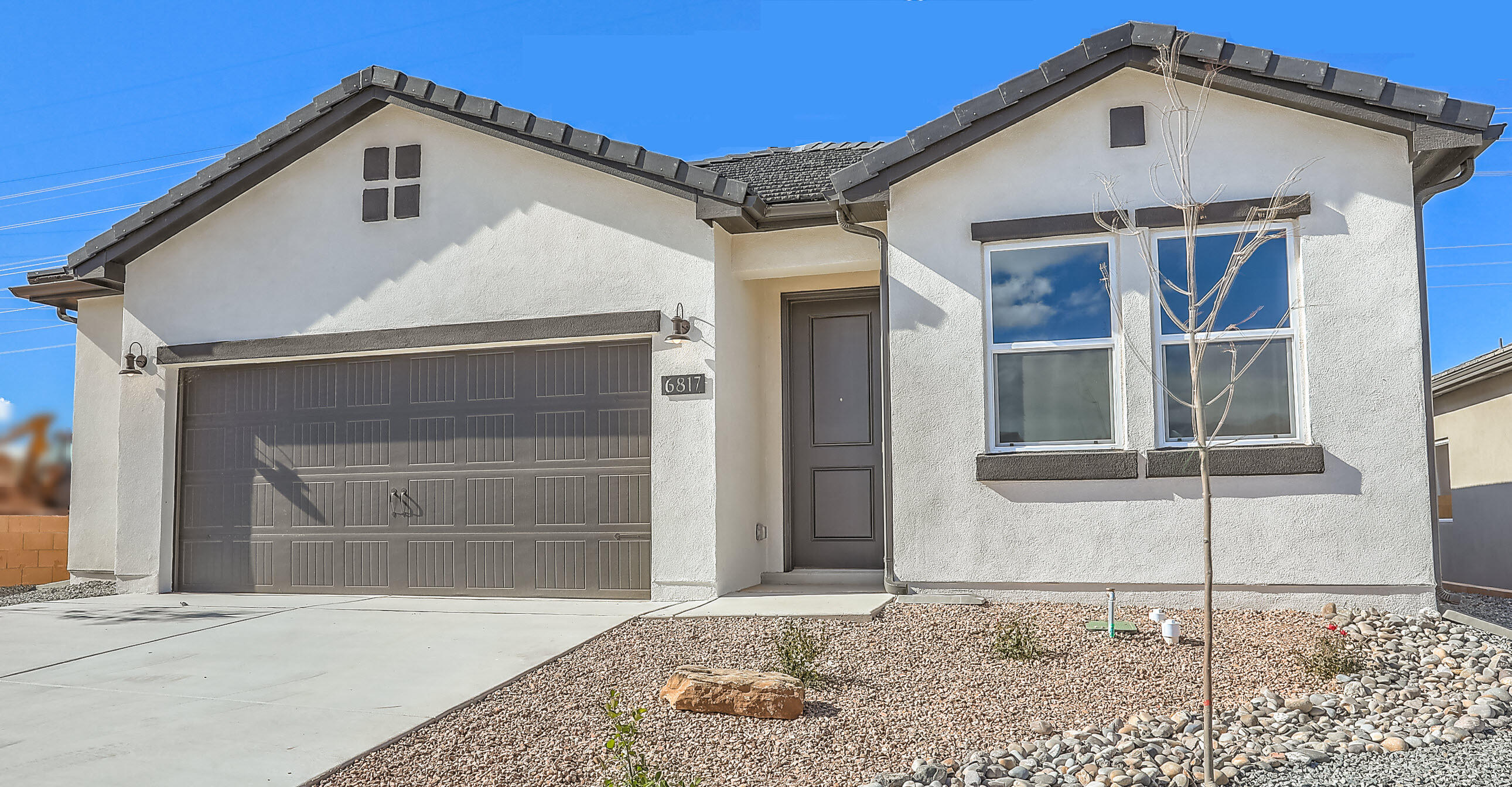 6817 Cleary Loop NE