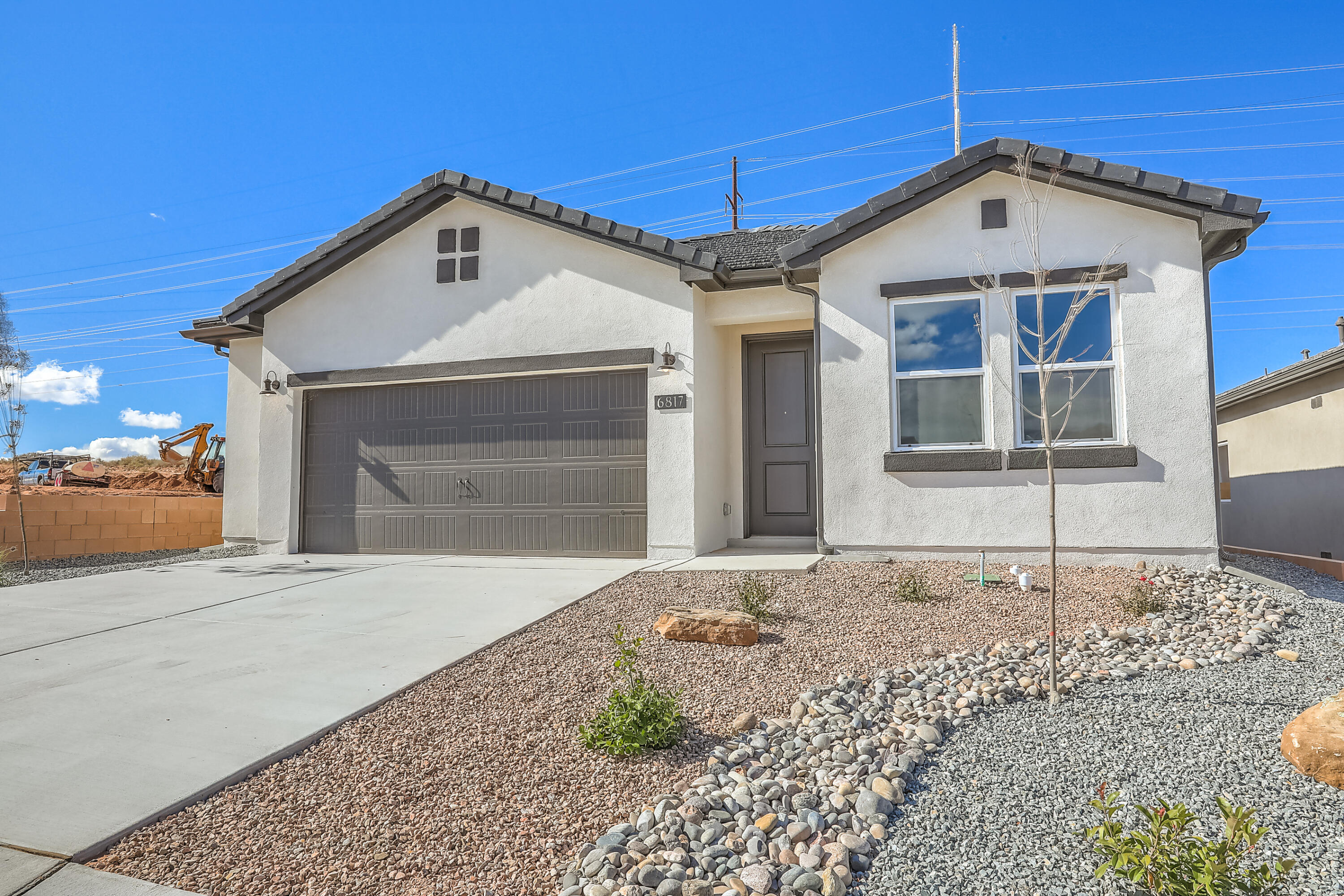 6817 Cleary Loop NE