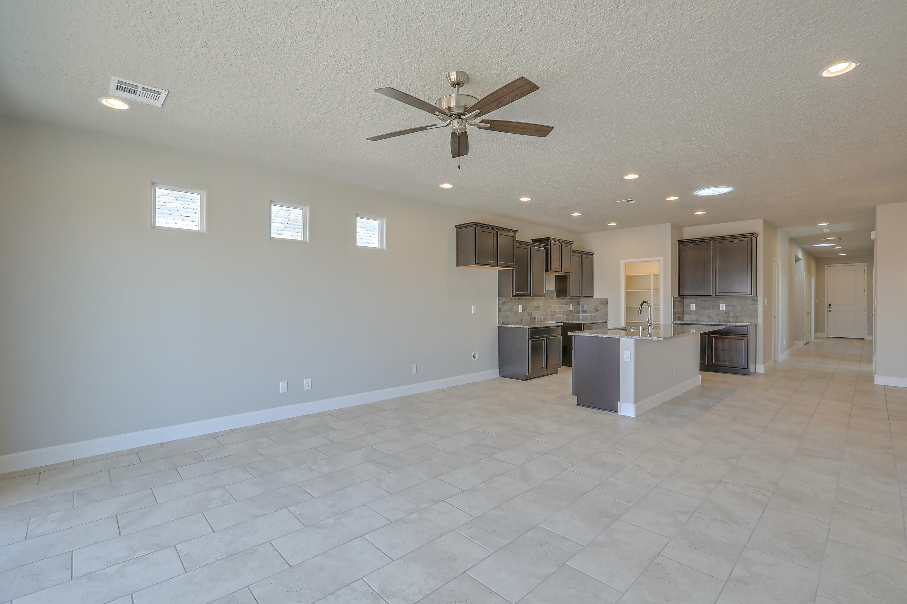 6817 Cleary Loop NE
