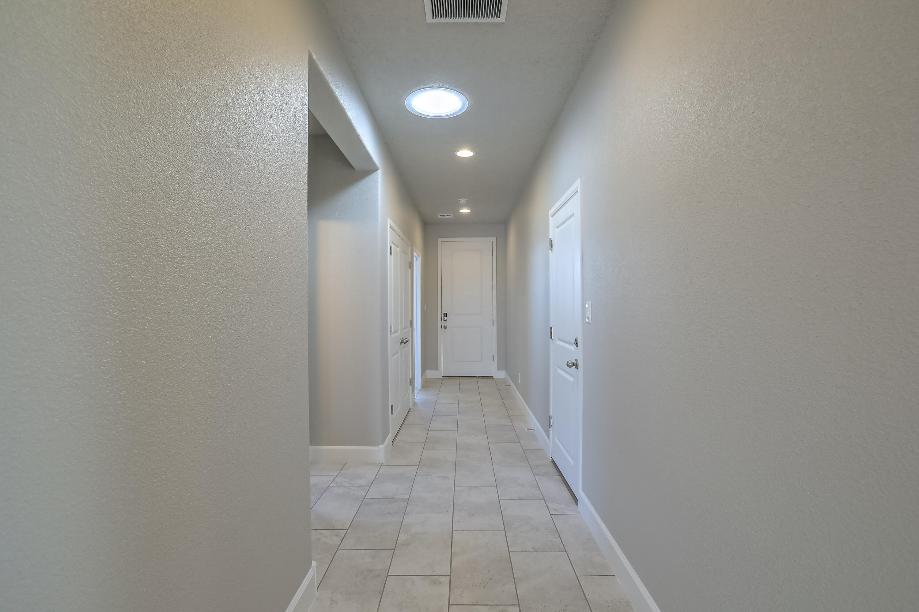 6817 Cleary Loop NE