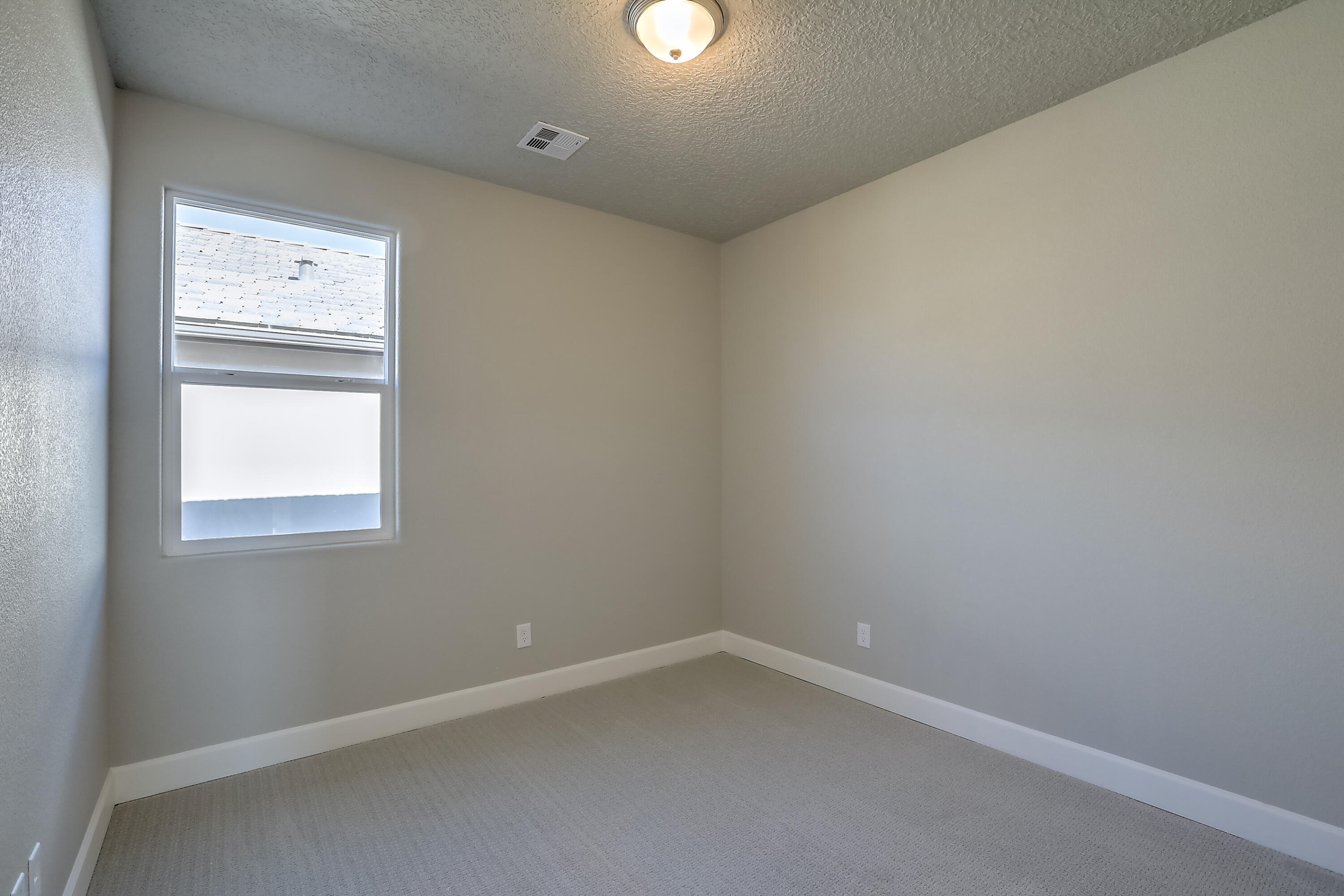 6817 Cleary Loop NE