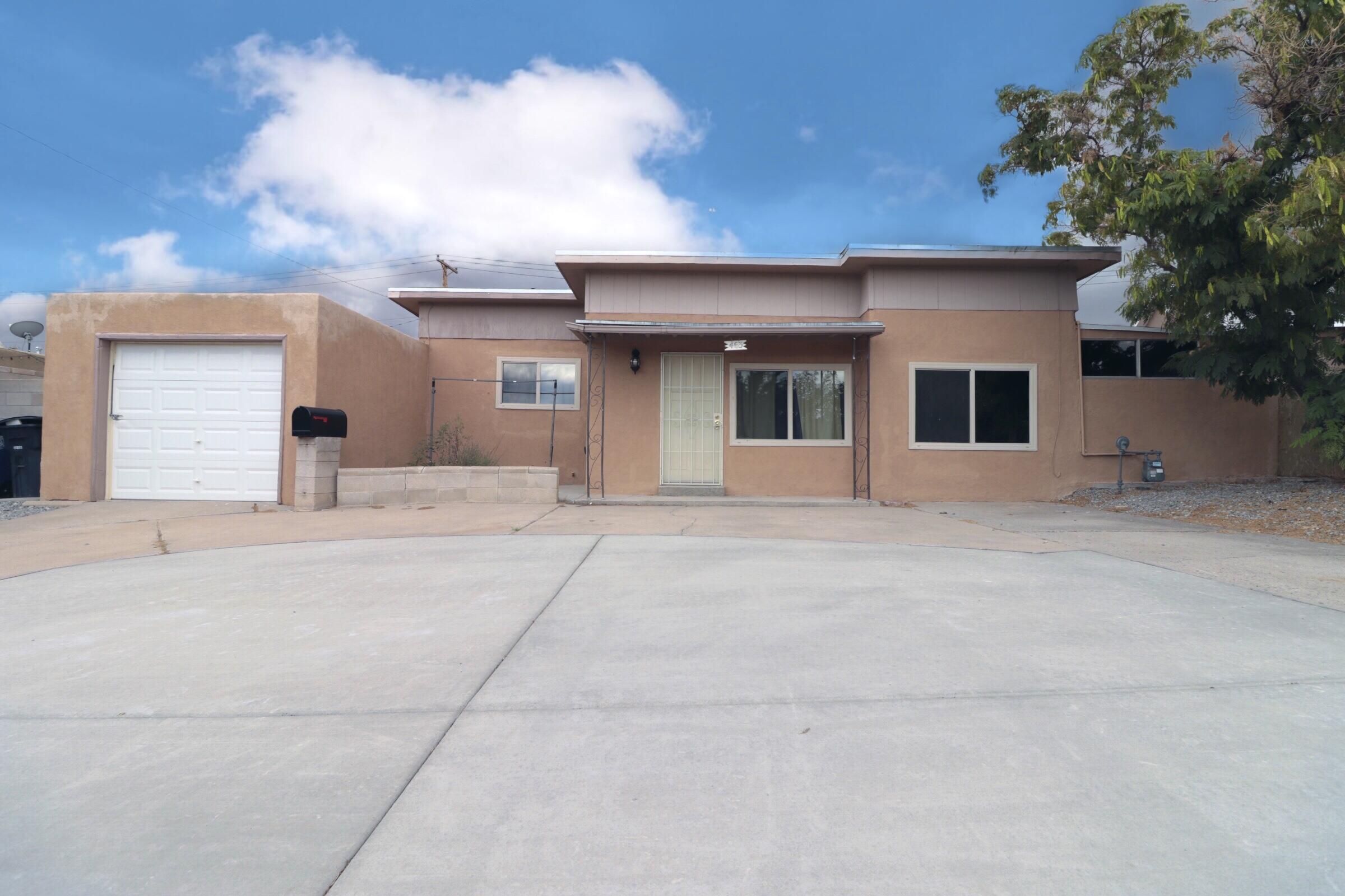 463 Loma Hermosa Drive NW