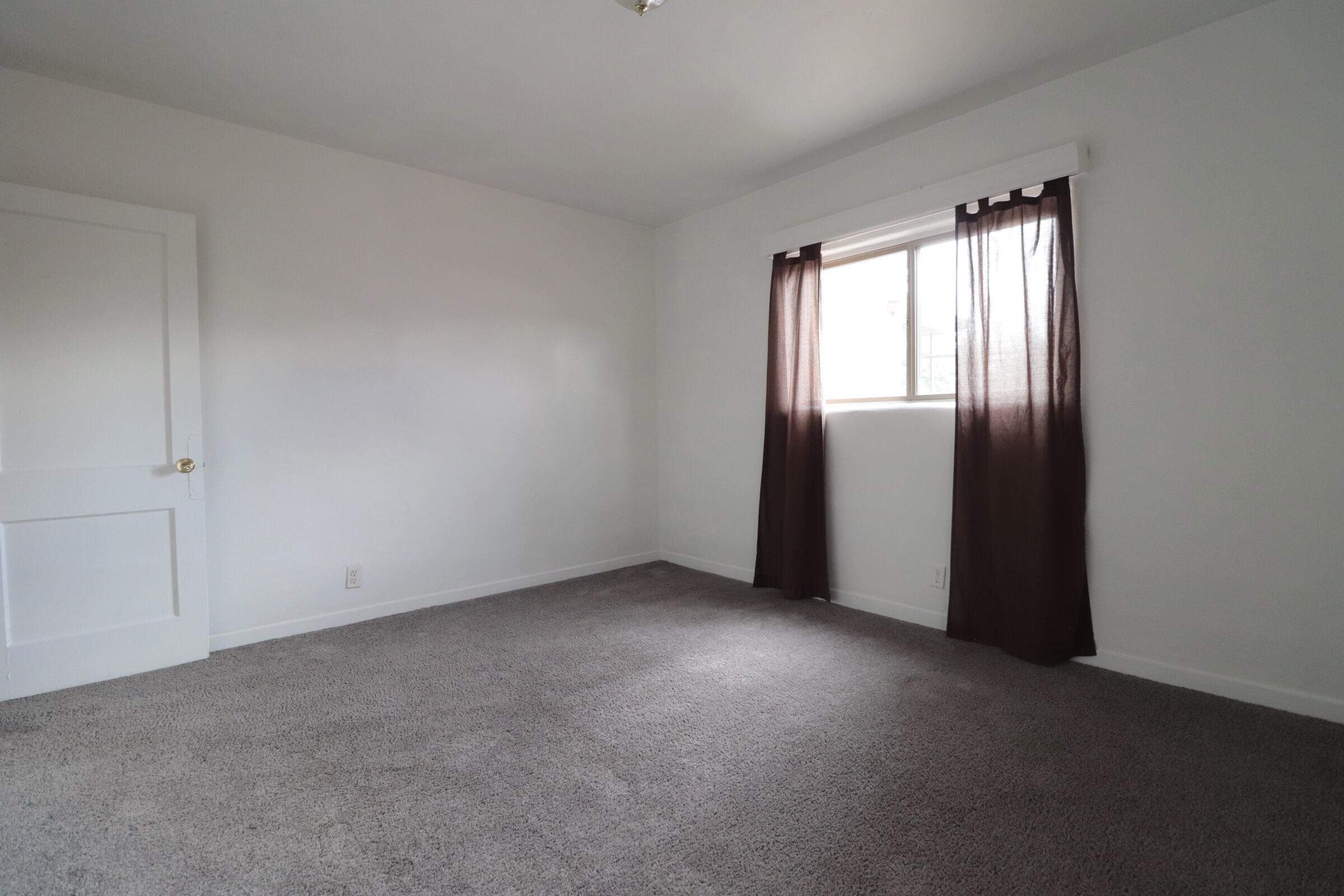 463 Loma Hermosa Drive NW