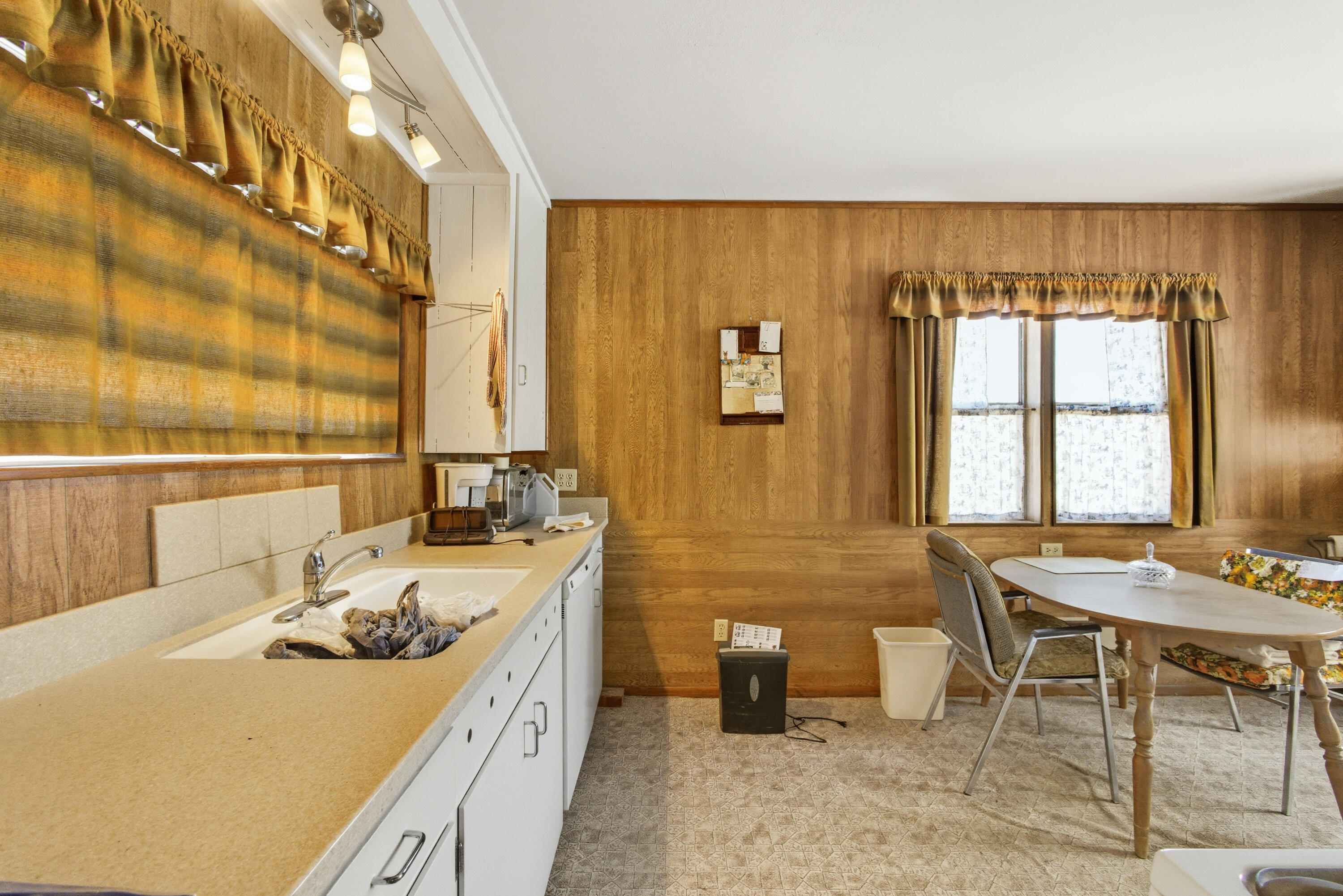 35 EDMUNDO Road