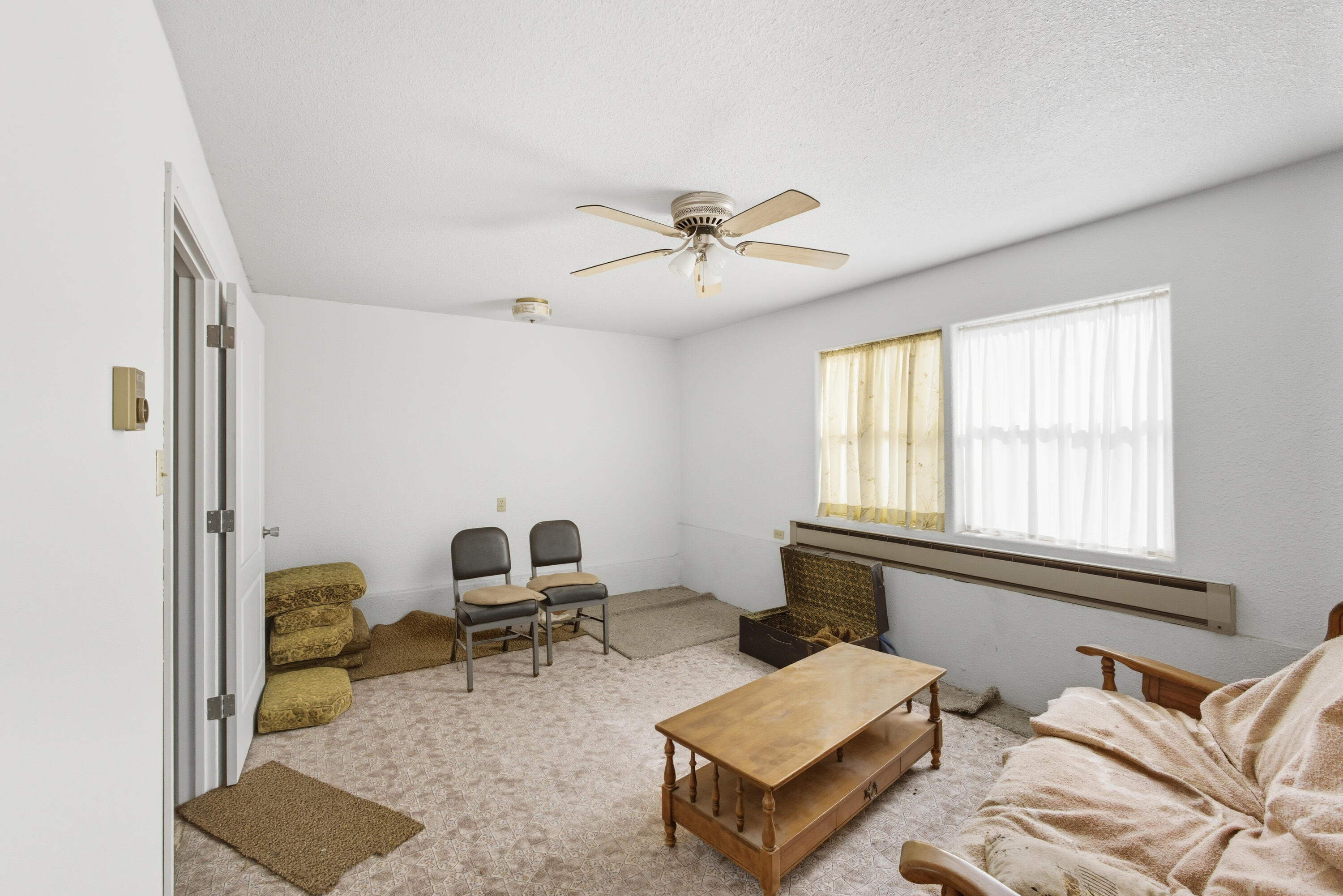 35 EDMUNDO Road