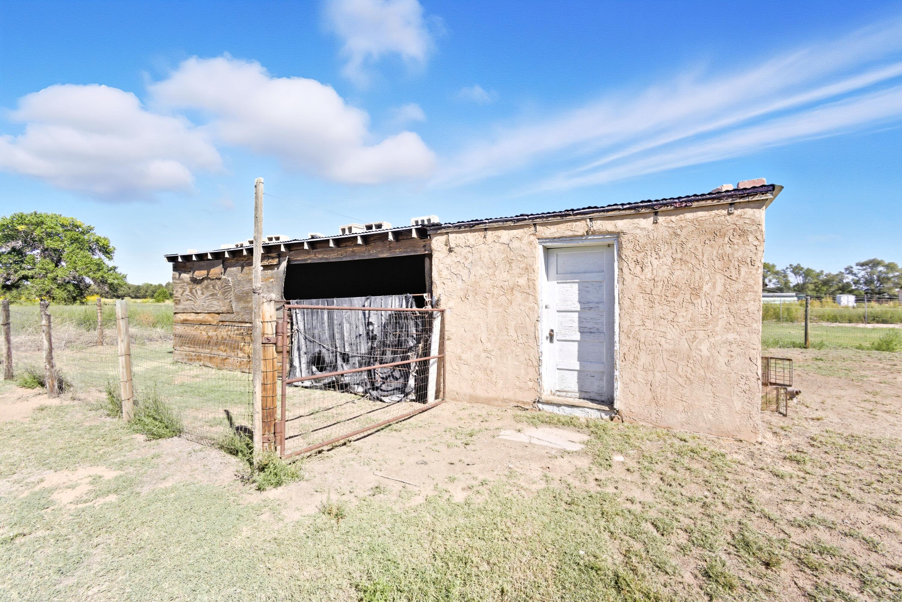 35 EDMUNDO Road
