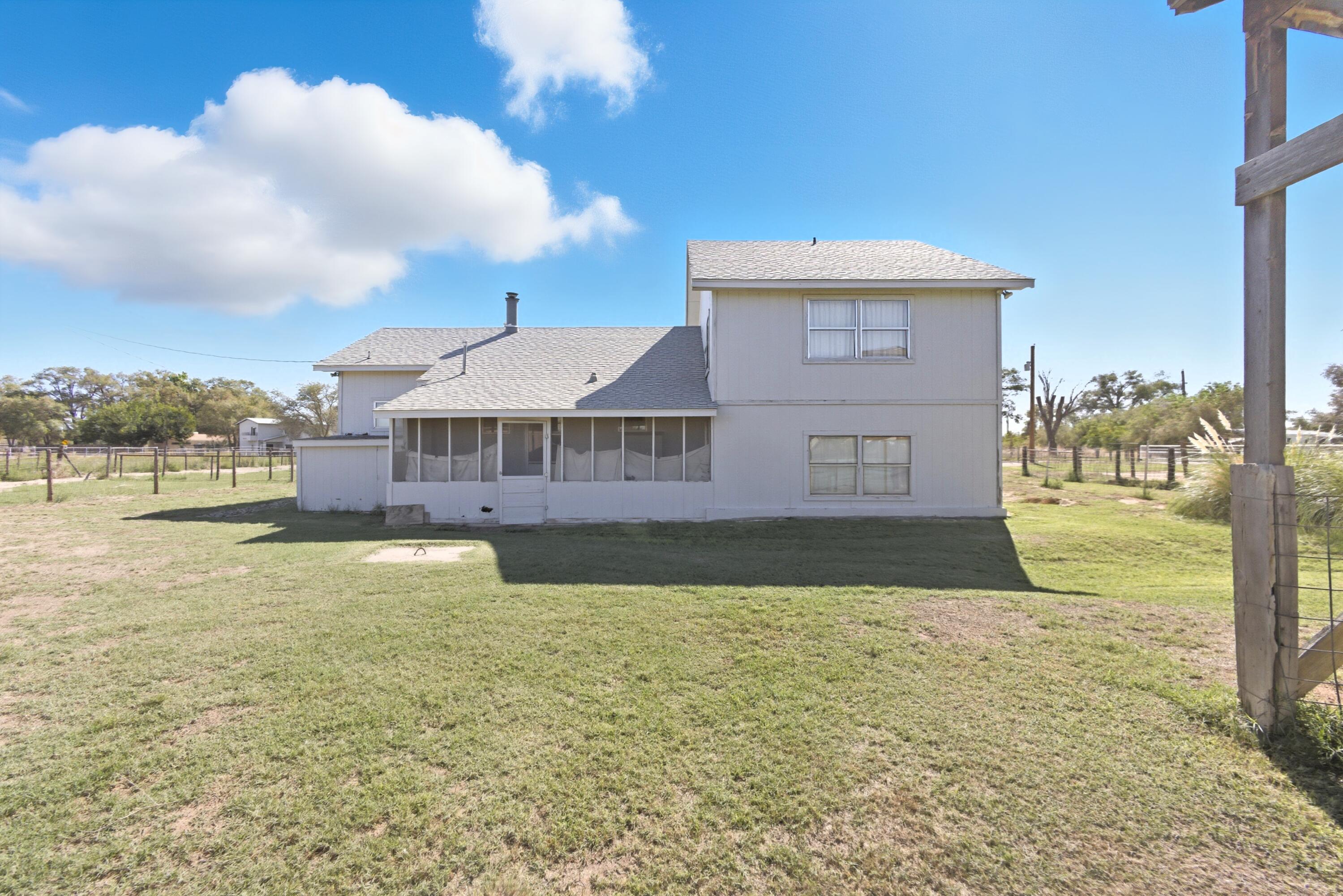 35 EDMUNDO Road
