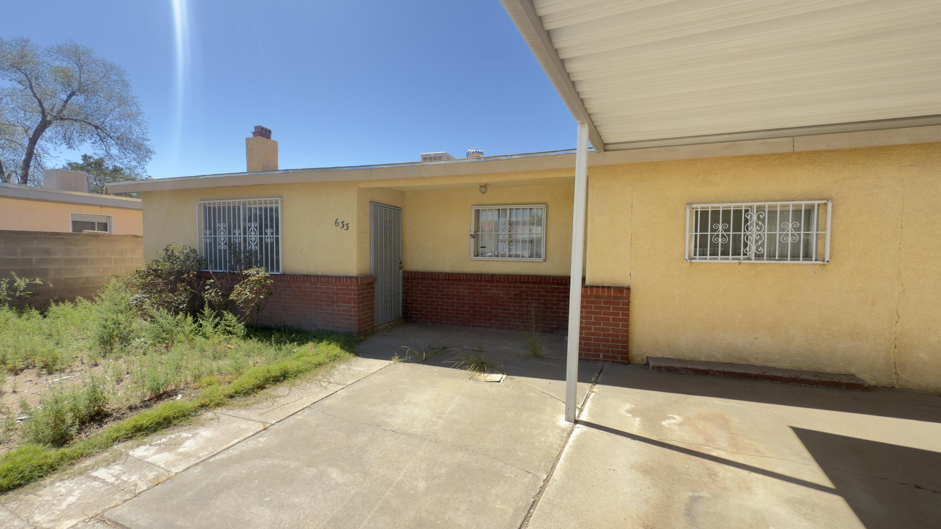 633 ESPANOLA Street SE