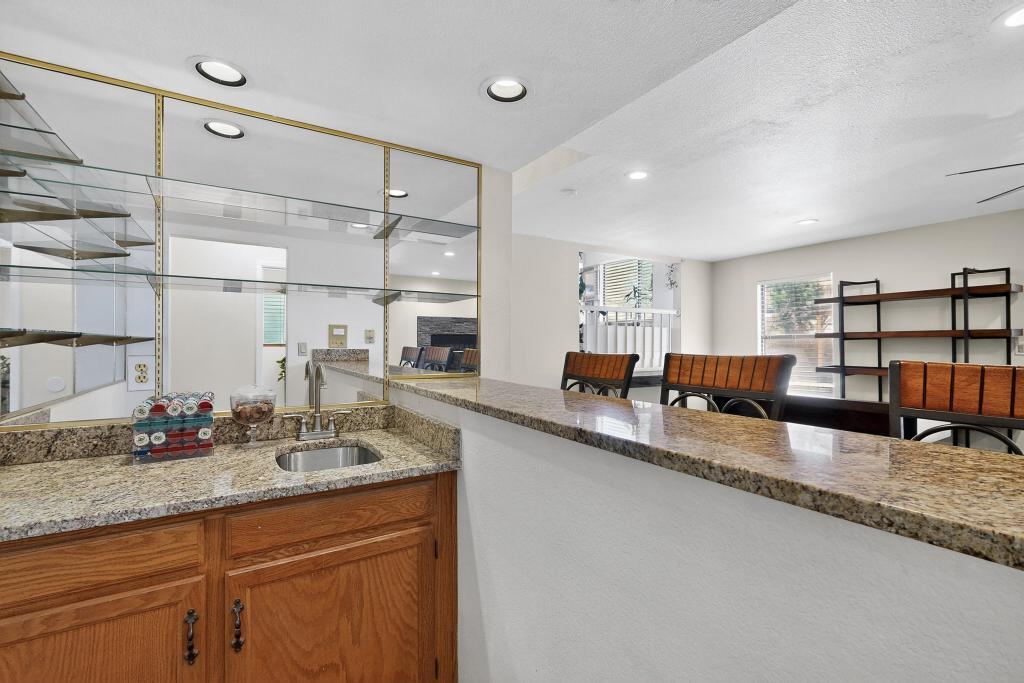 1805 BASSWOOD Court NW