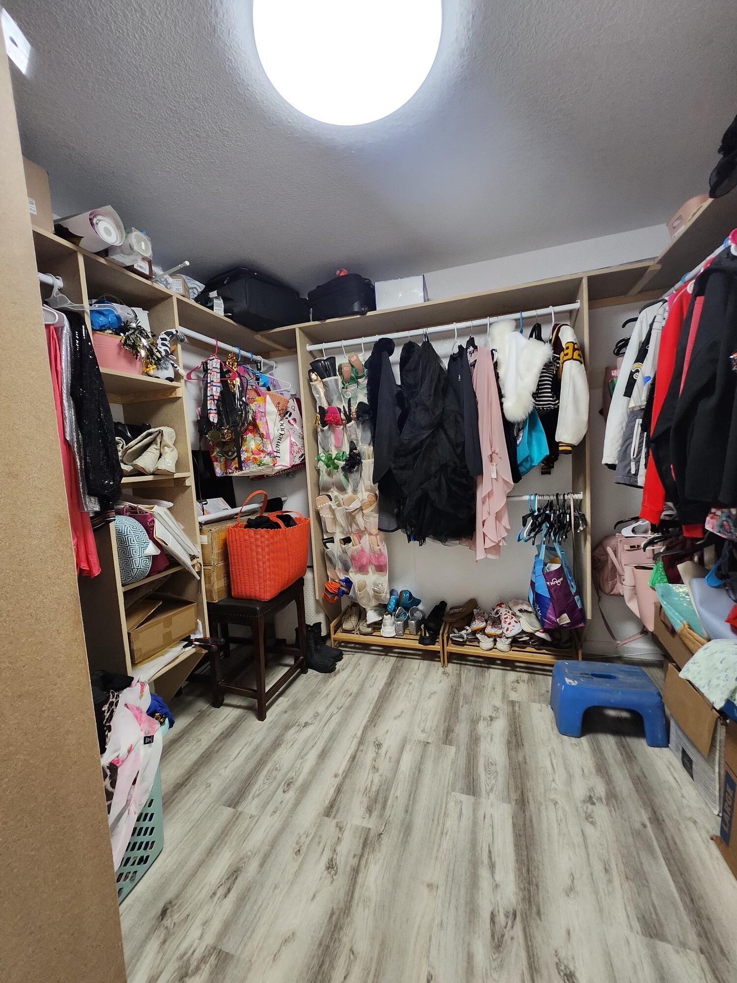 1805 BASSWOOD Court NW