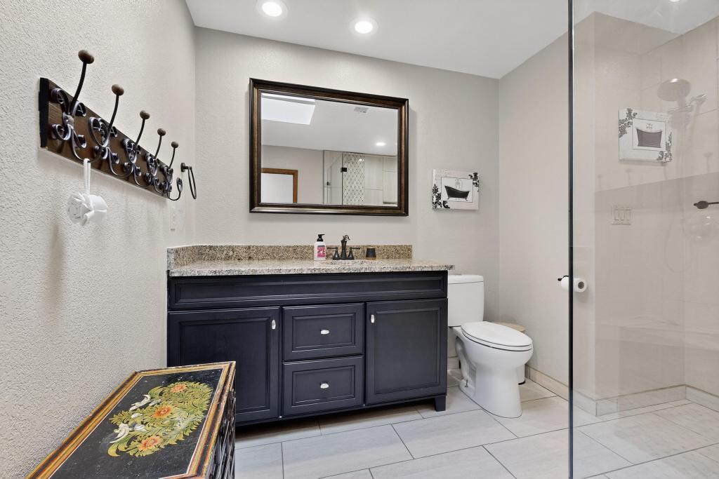 1805 BASSWOOD Court NW