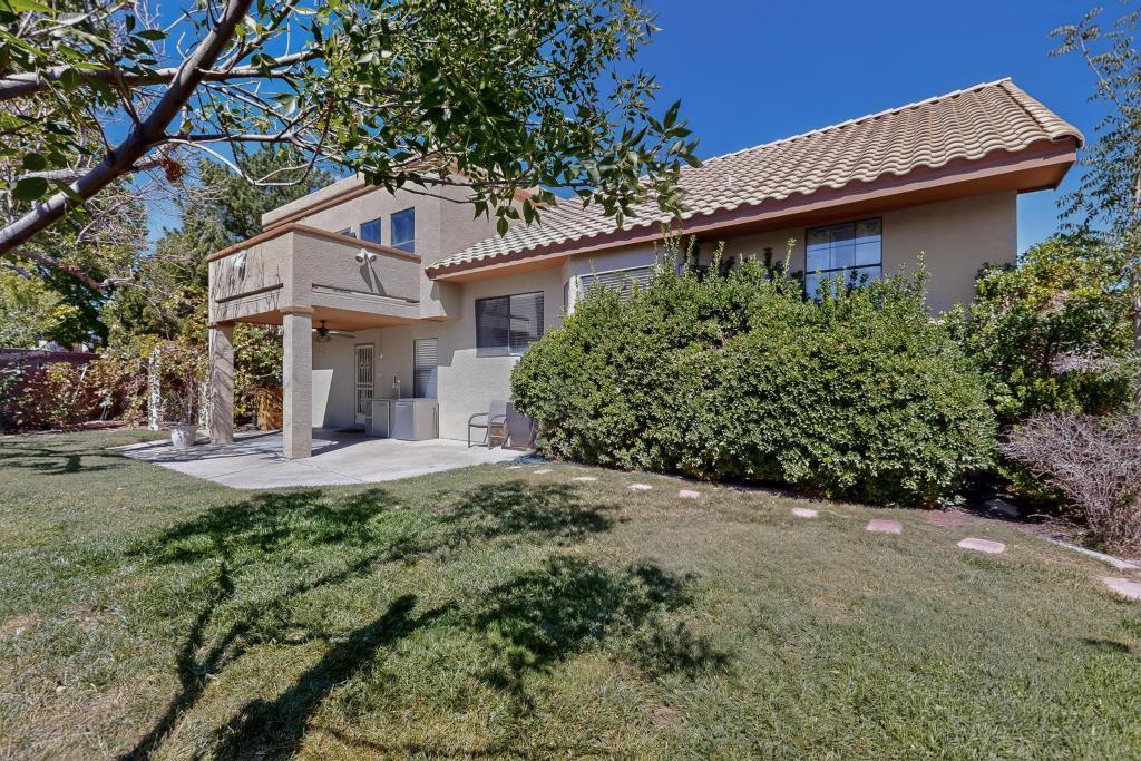 1805 BASSWOOD Court NW