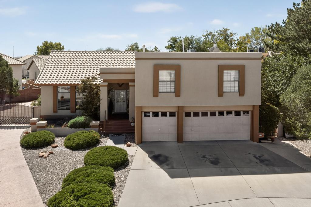 1805 BASSWOOD Court NW