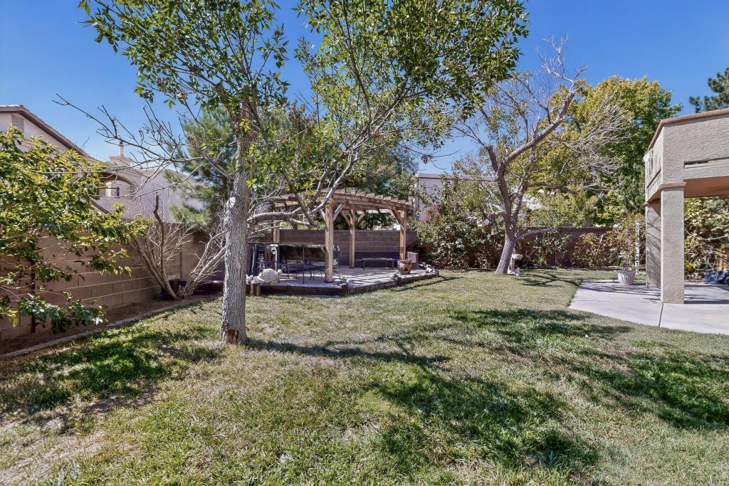 1805 BASSWOOD Court NW