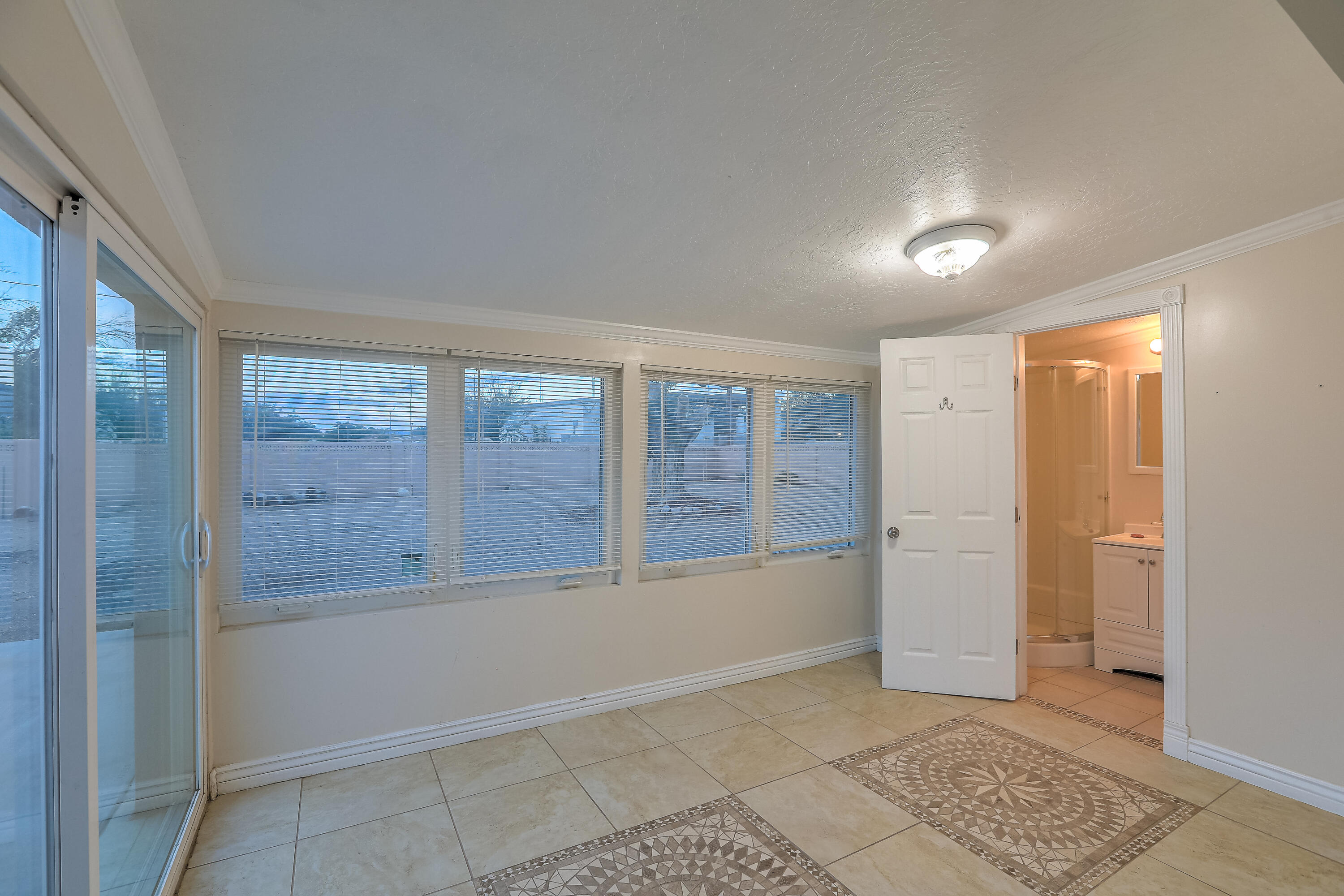 6313 MITCHELL Road SE