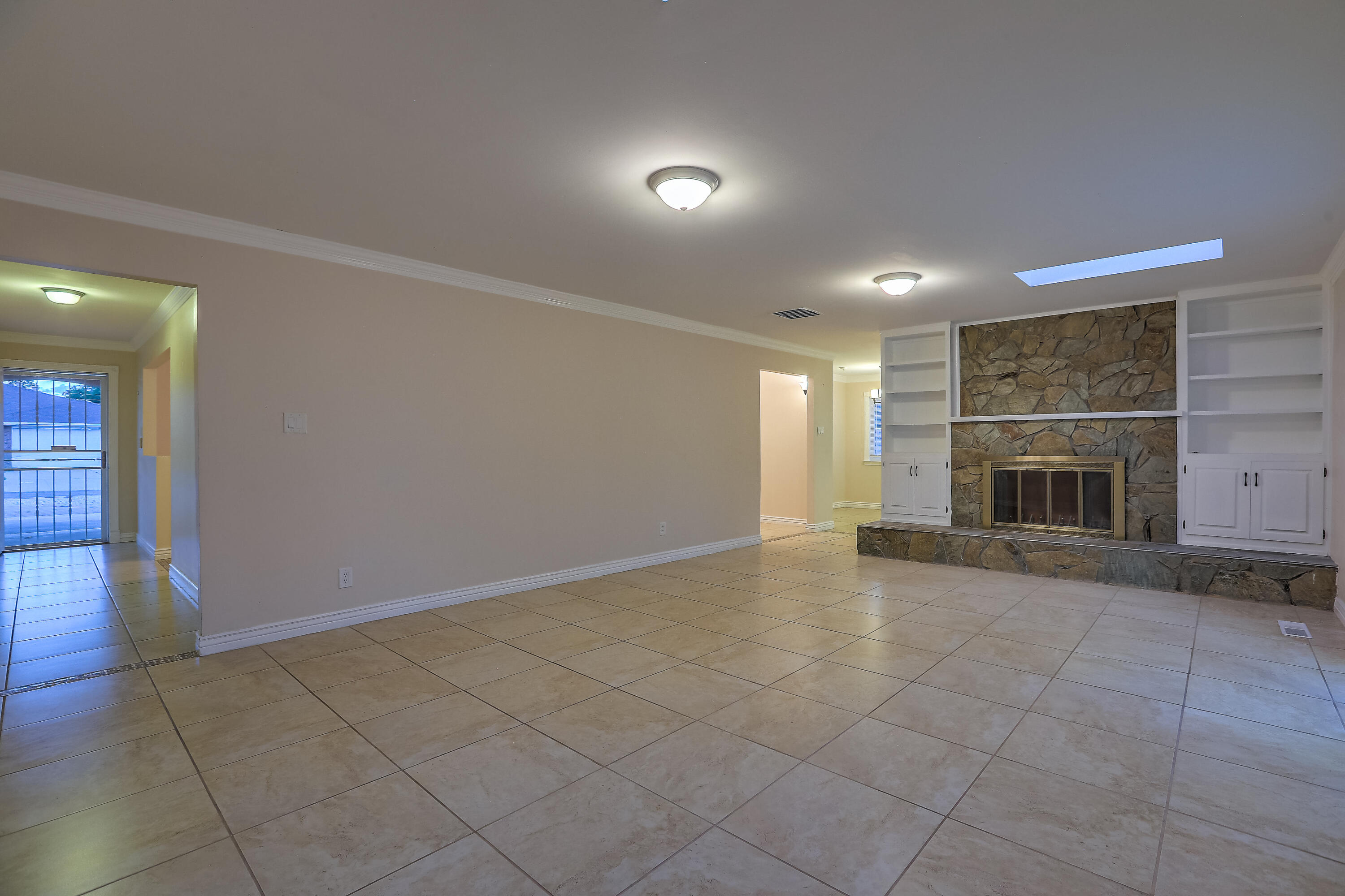 6313 MITCHELL Road SE