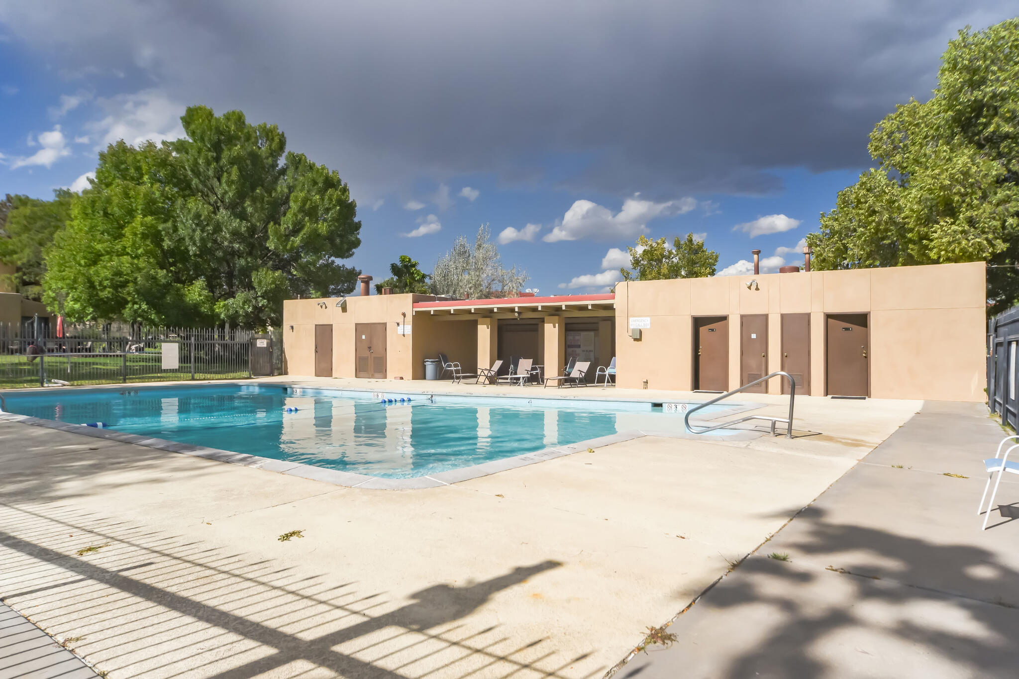 901 COUNTRY CLUB Drive SE E