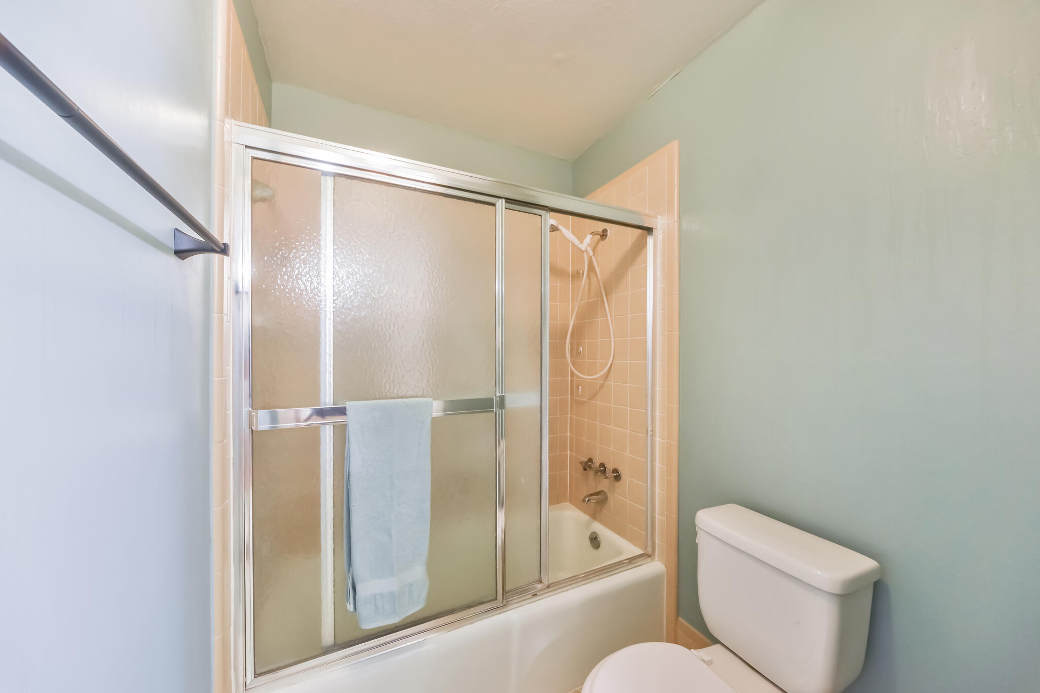 901 COUNTRY CLUB Drive SE E