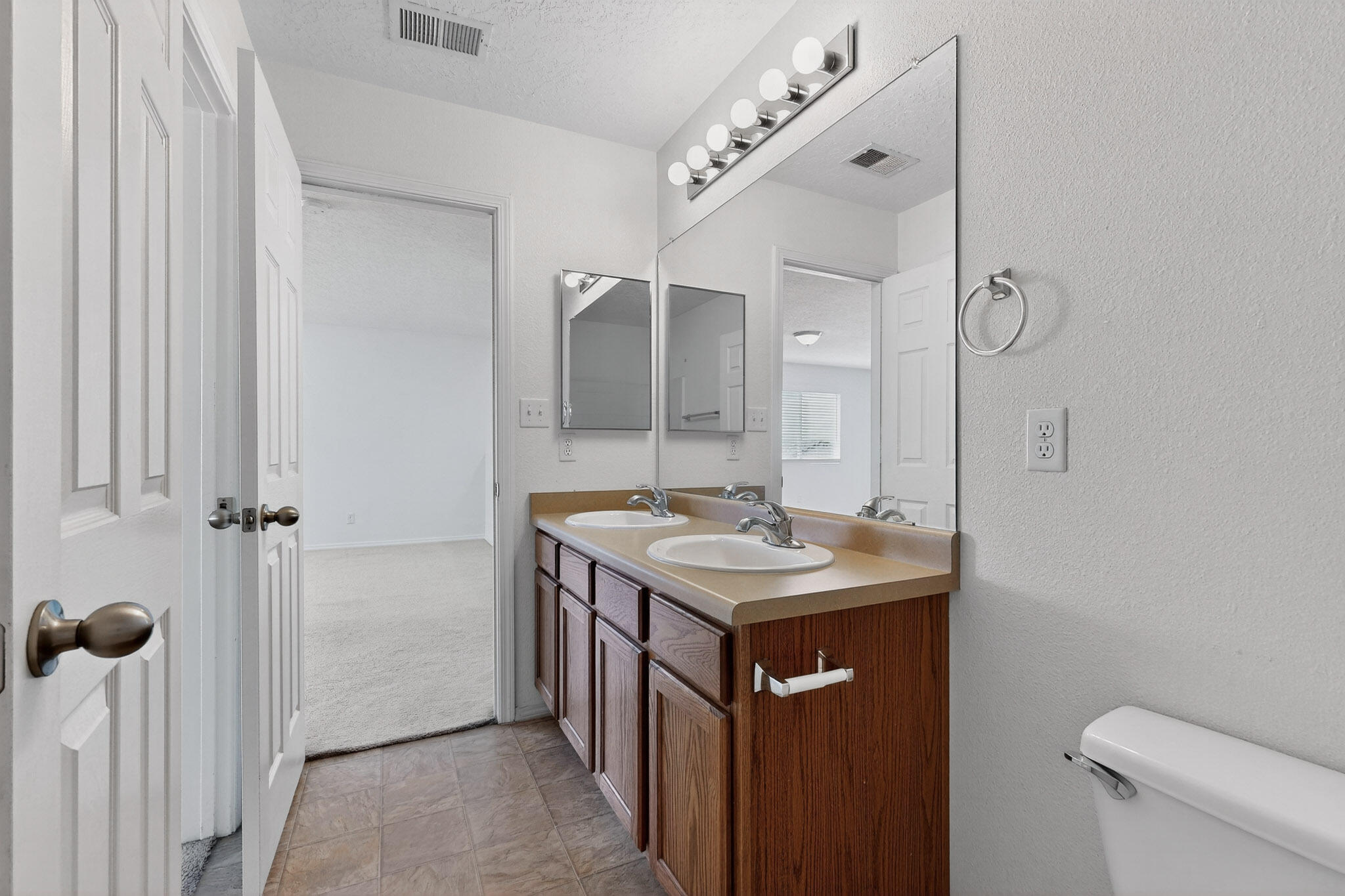 10224 CRISTALINO Road SW