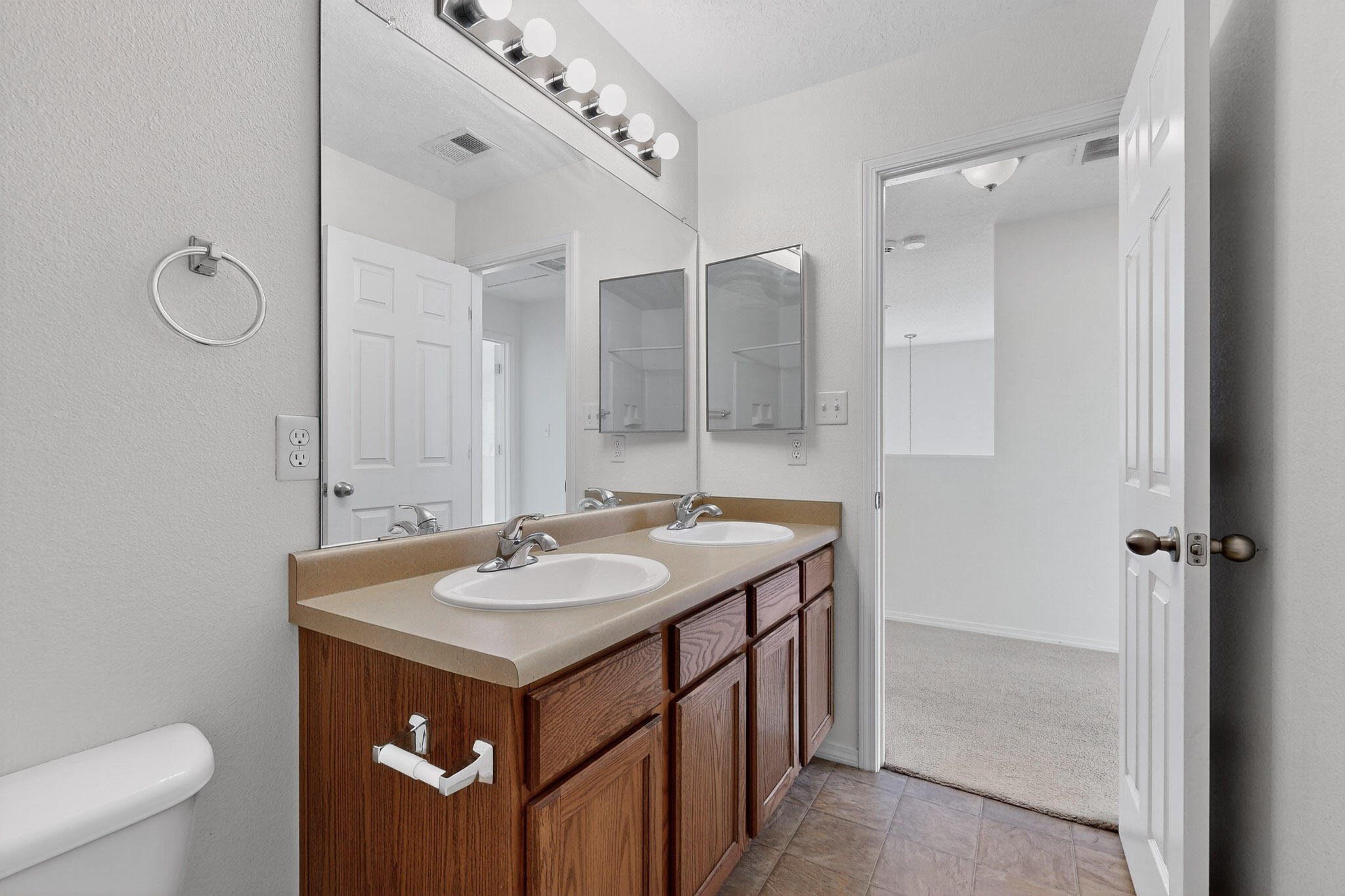 10224 CRISTALINO Road SW