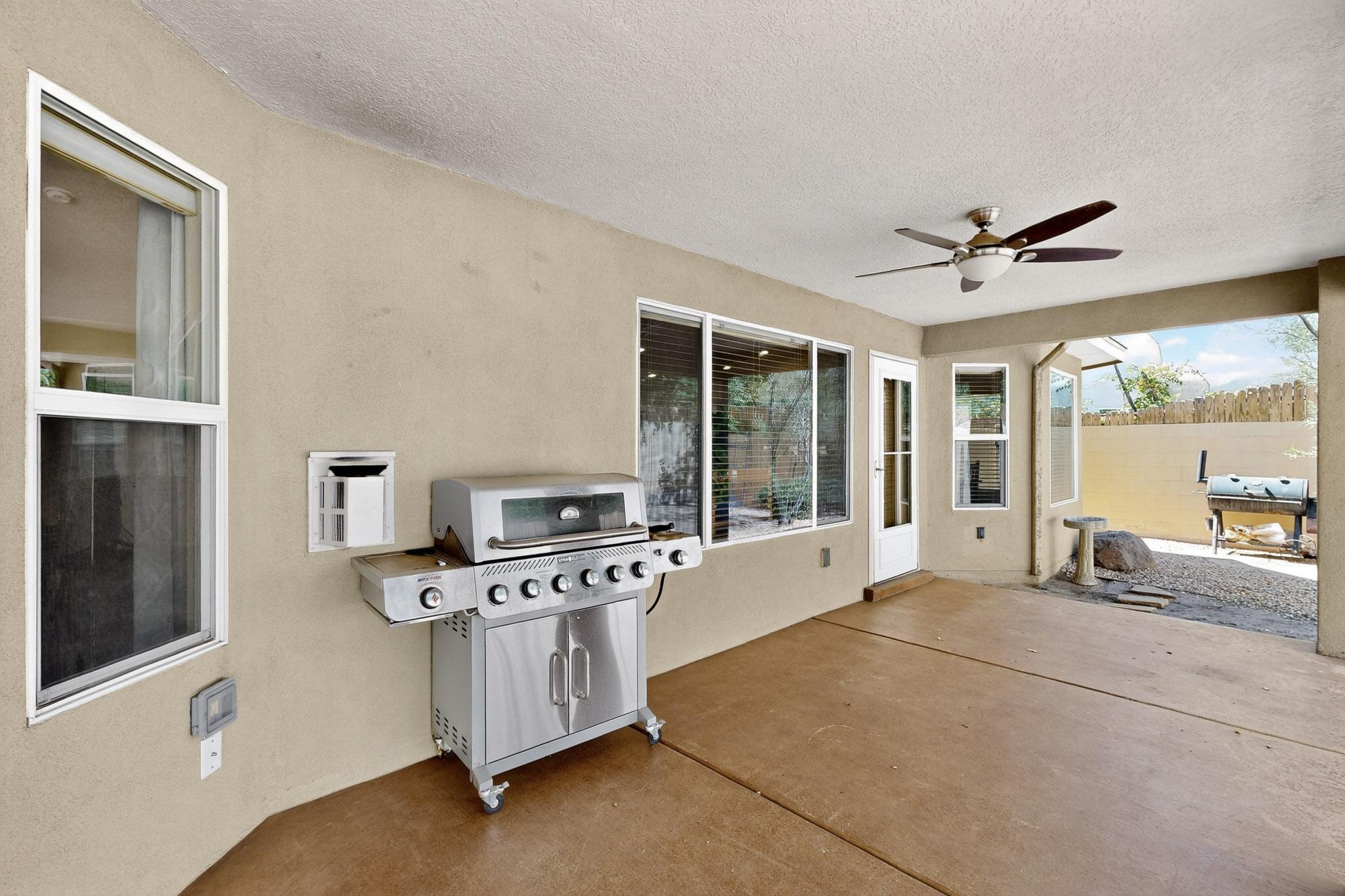 304 CALLE EVANGELINE