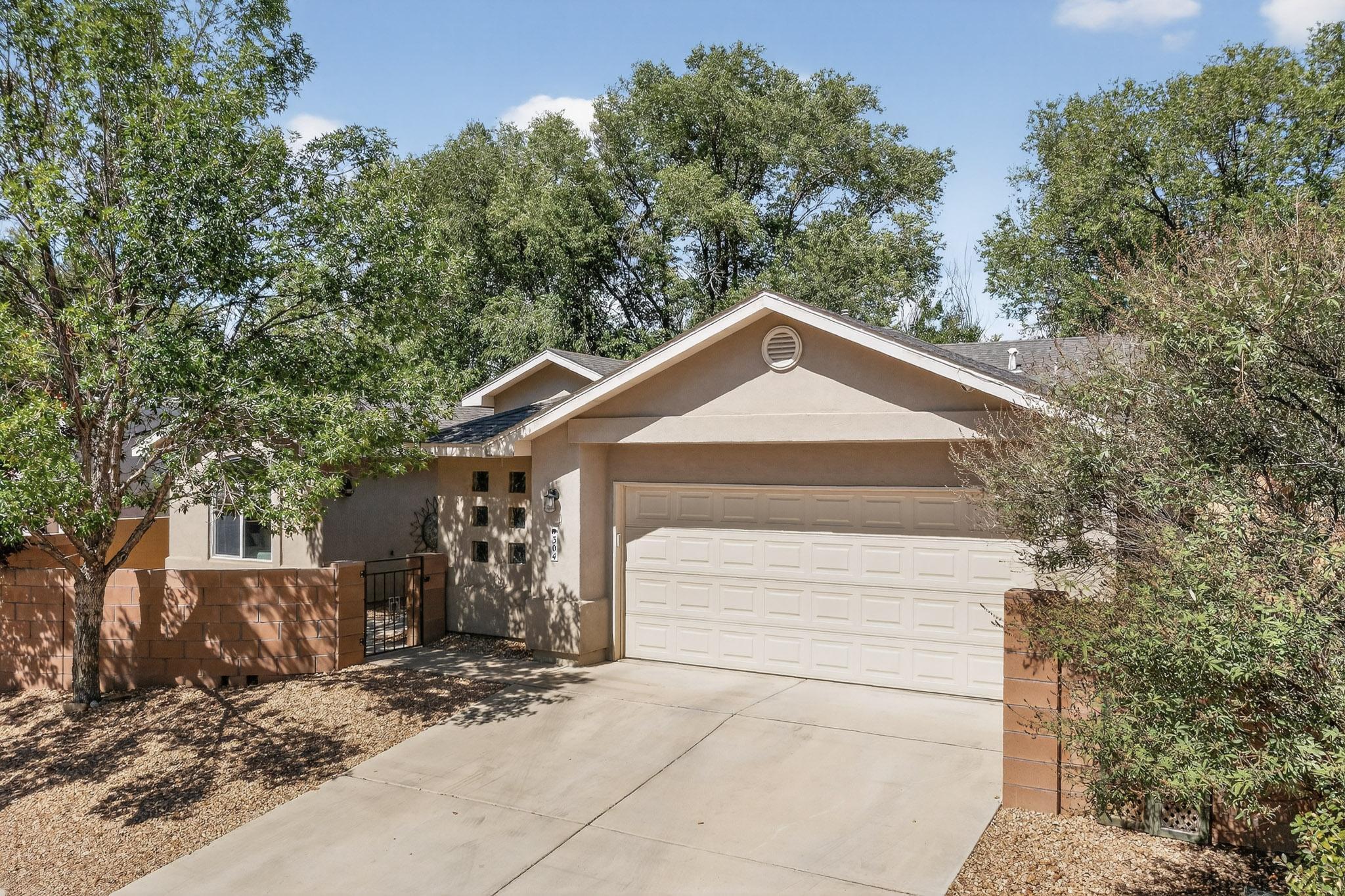 304 CALLE EVANGELINE