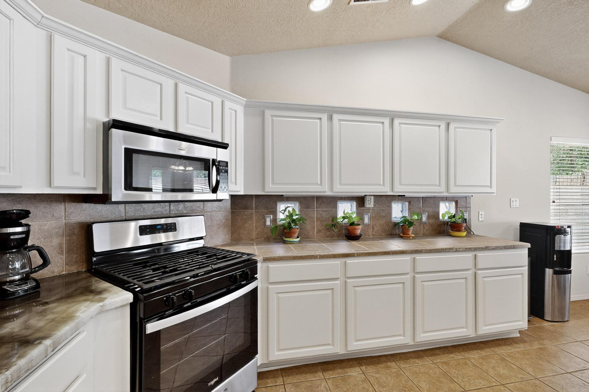 304 CALLE EVANGELINE