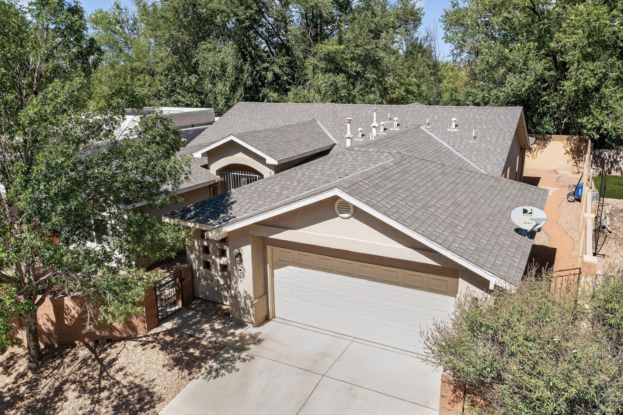 304 CALLE EVANGELINE