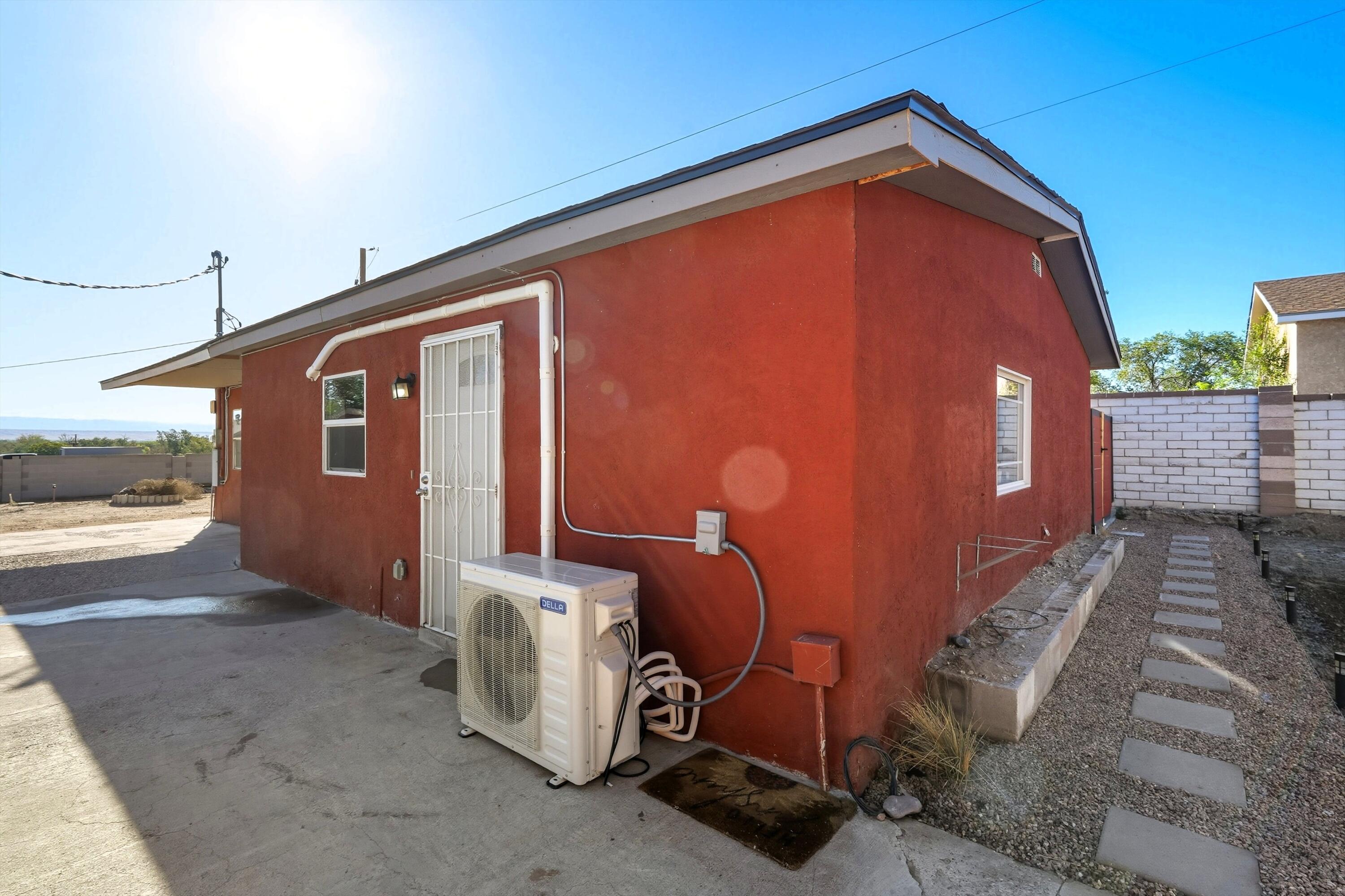 6704 Johniece Drive SW