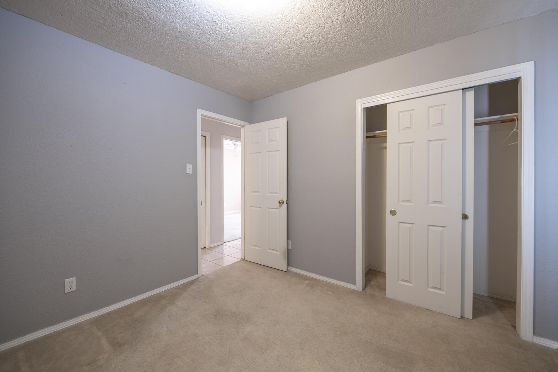 416 1ST Street SW