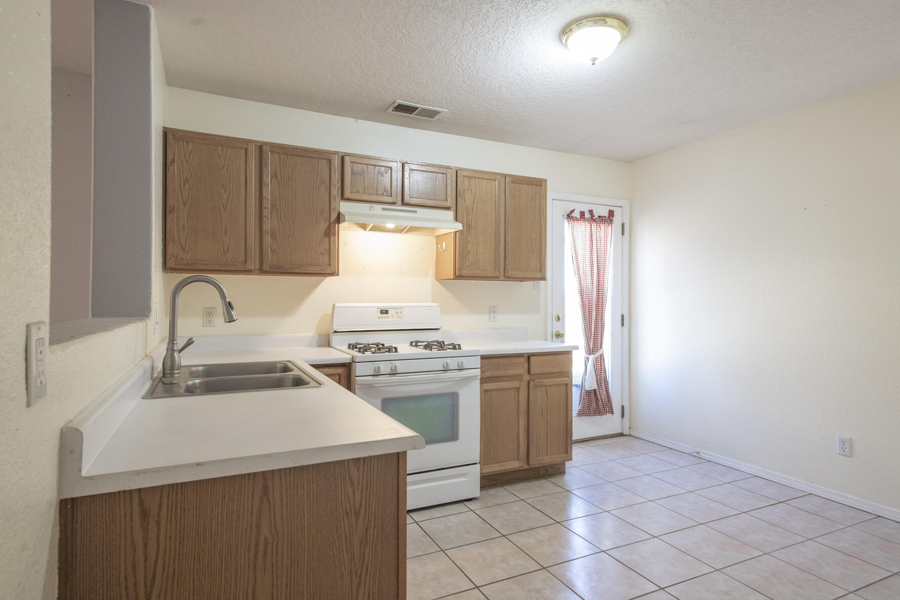 416 1ST Street SW