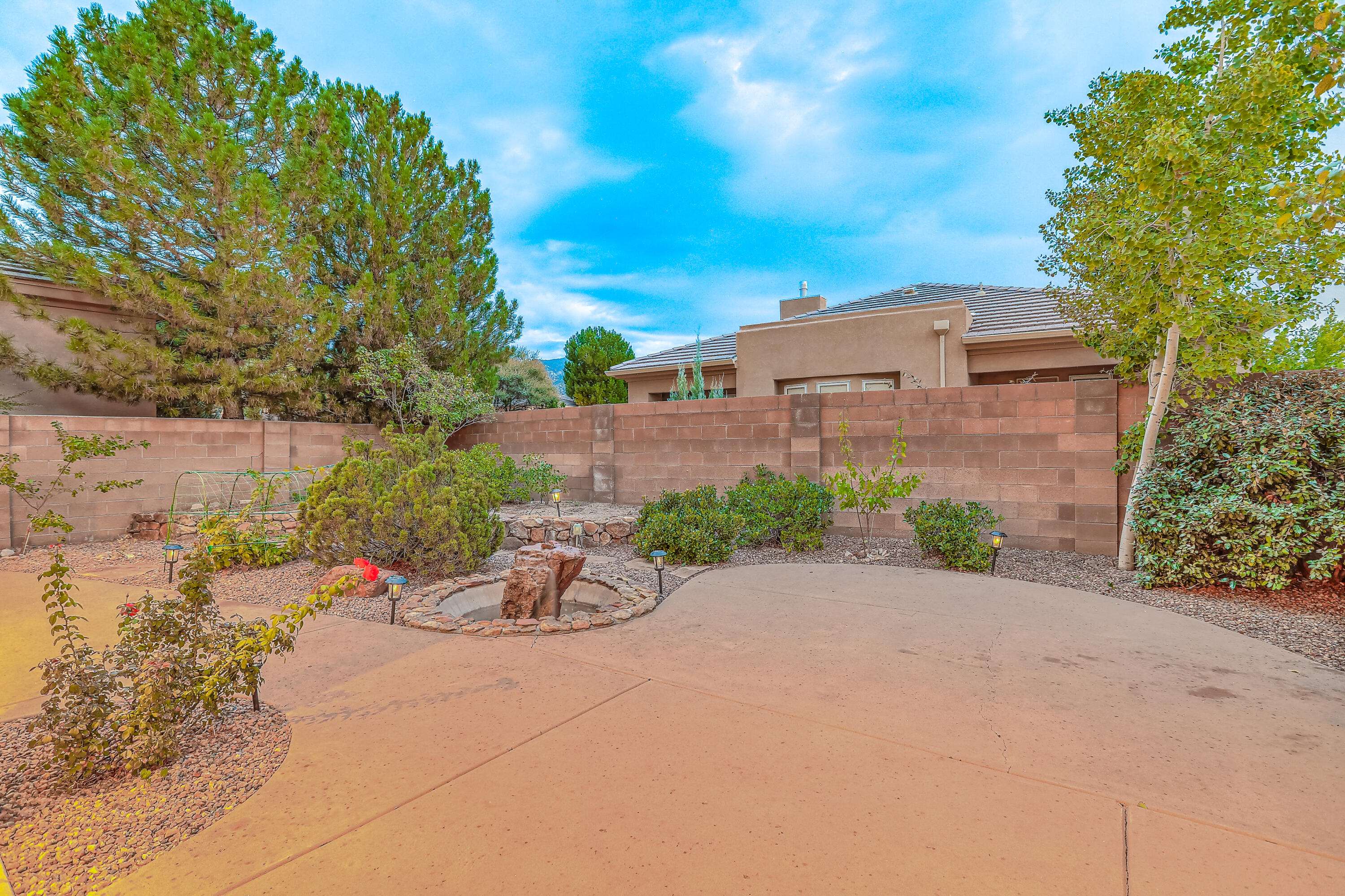 12612 DESERT MARIGOLD Lane NE