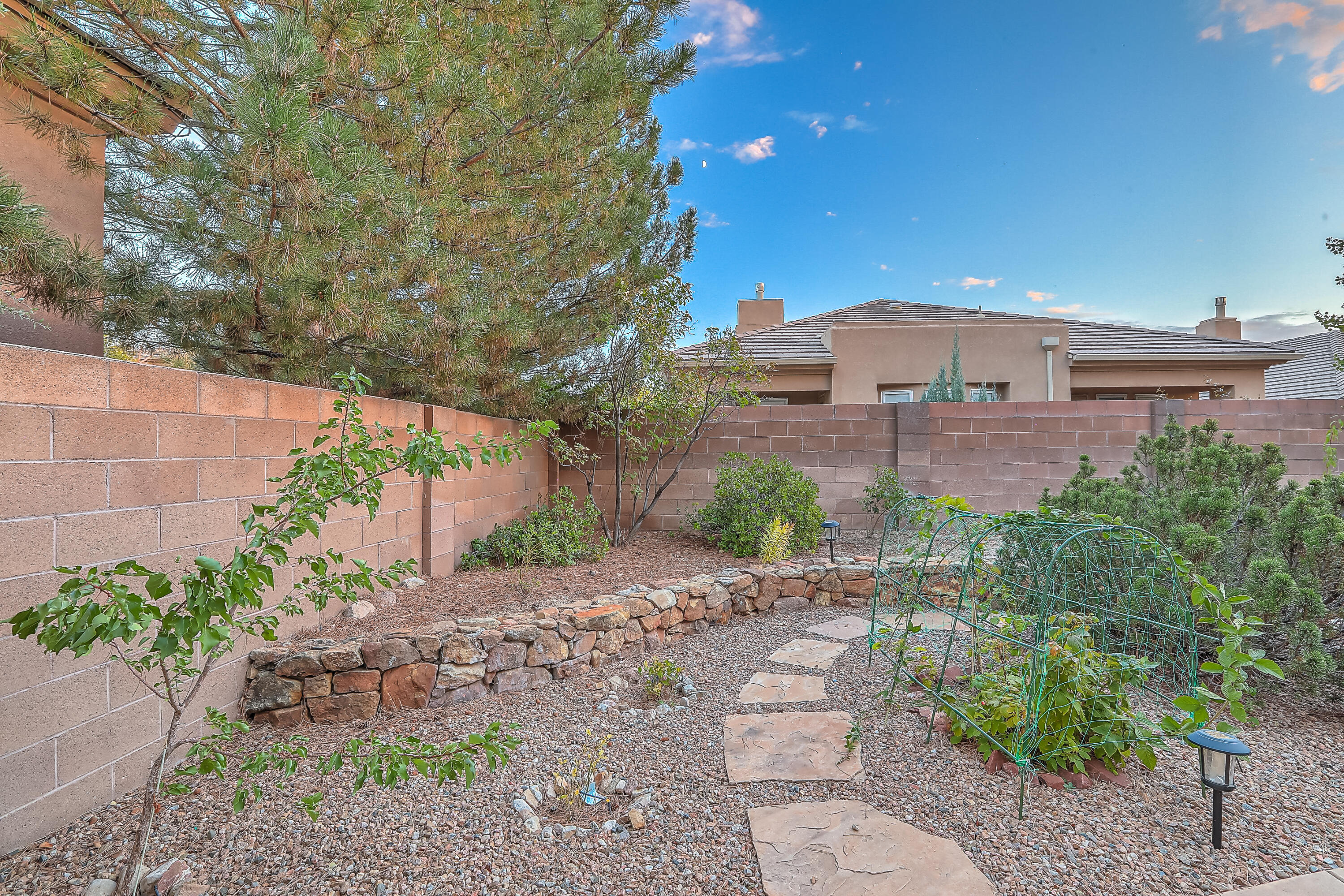 12612 DESERT MARIGOLD Lane NE