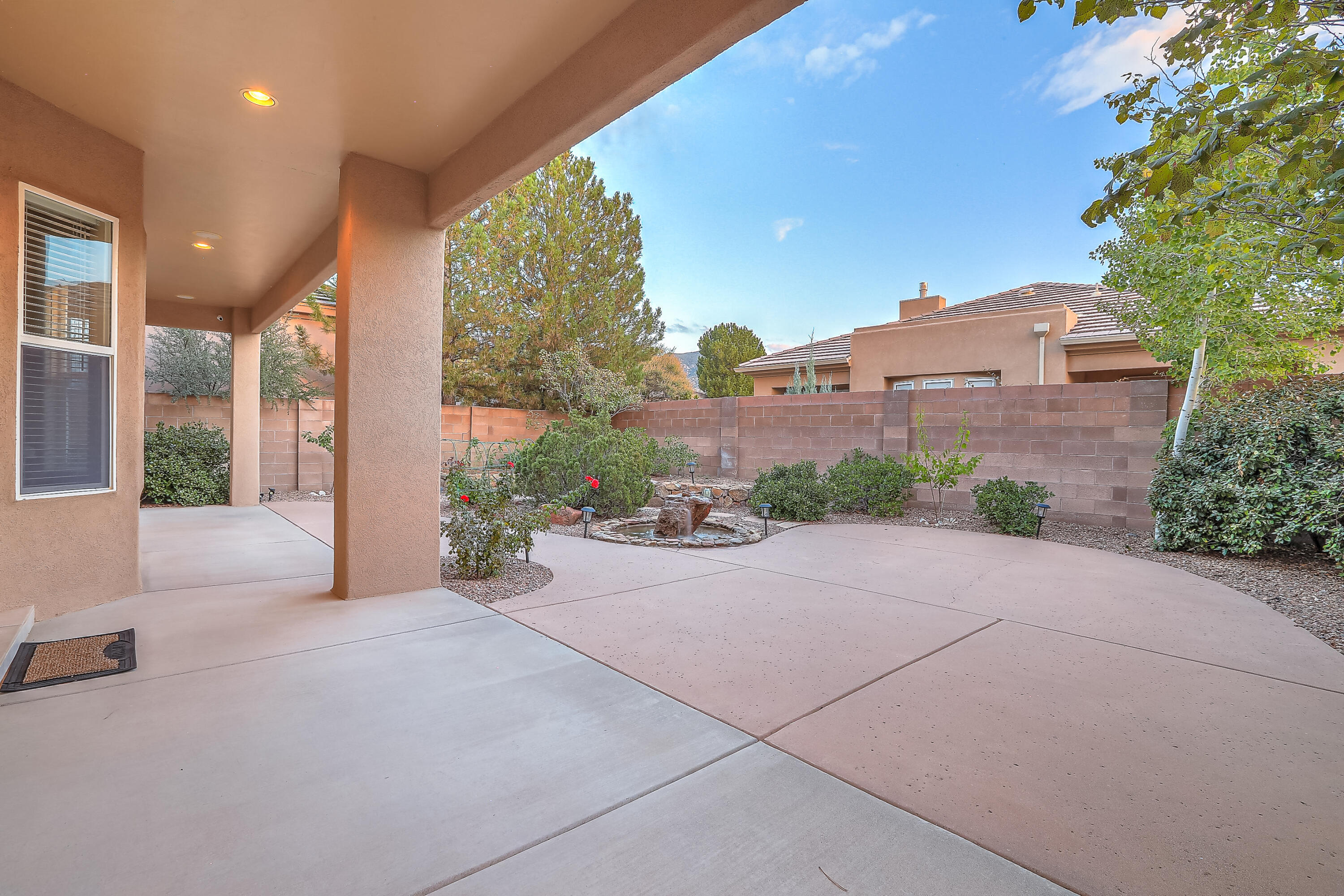 12612 DESERT MARIGOLD Lane NE