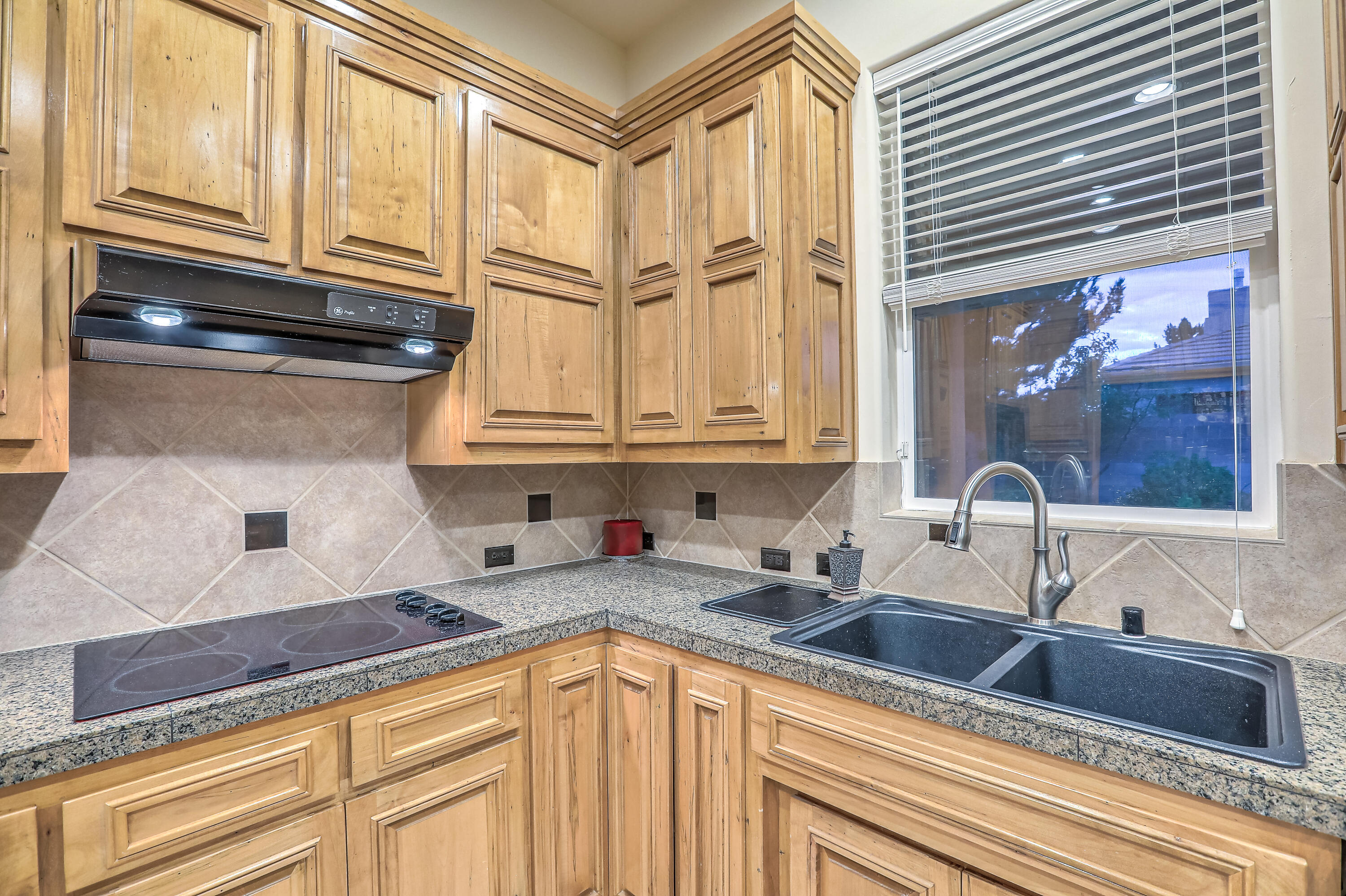 12612 DESERT MARIGOLD Lane NE