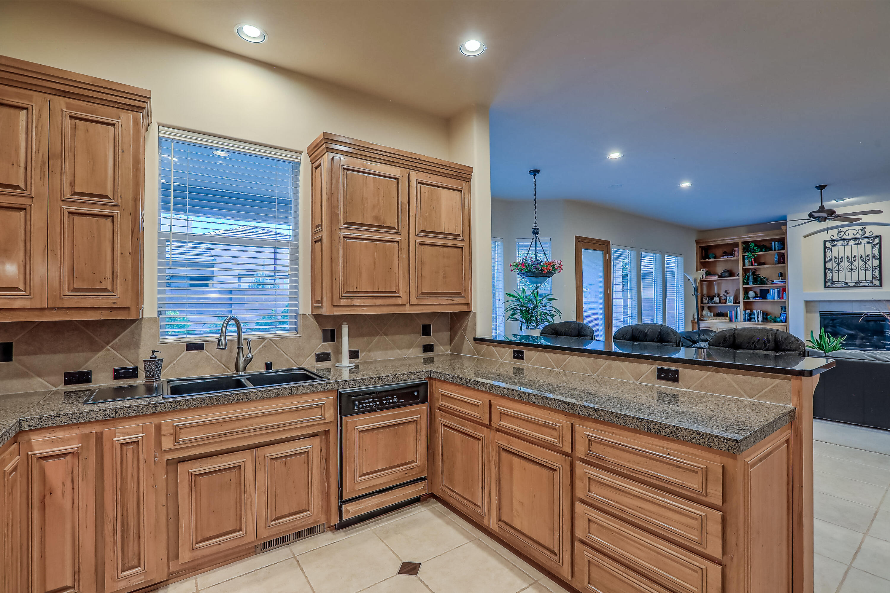 12612 DESERT MARIGOLD Lane NE