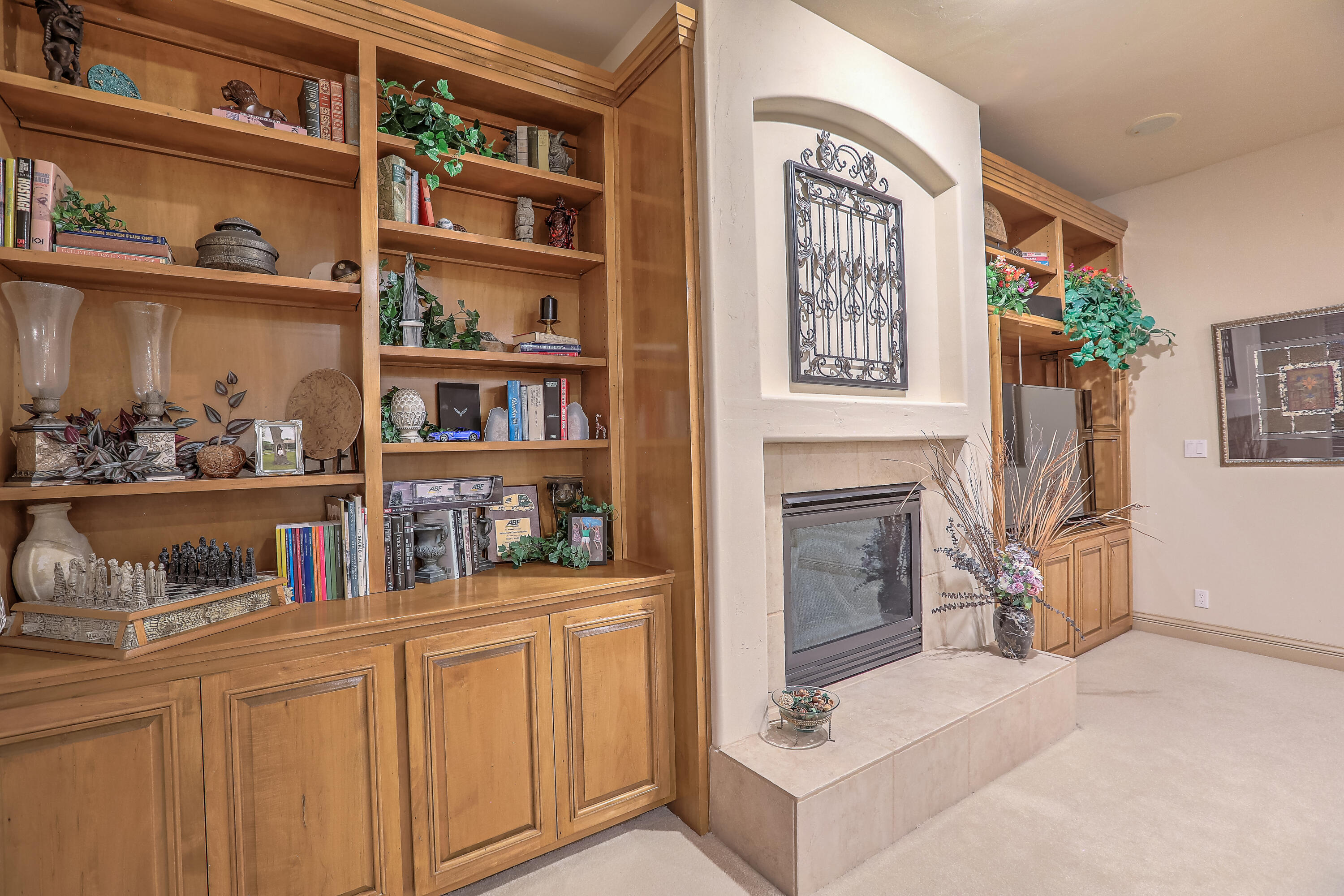 12612 DESERT MARIGOLD Lane NE