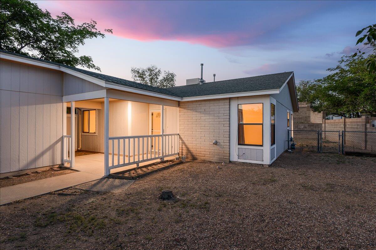 4815 PLATINUM Loop NE