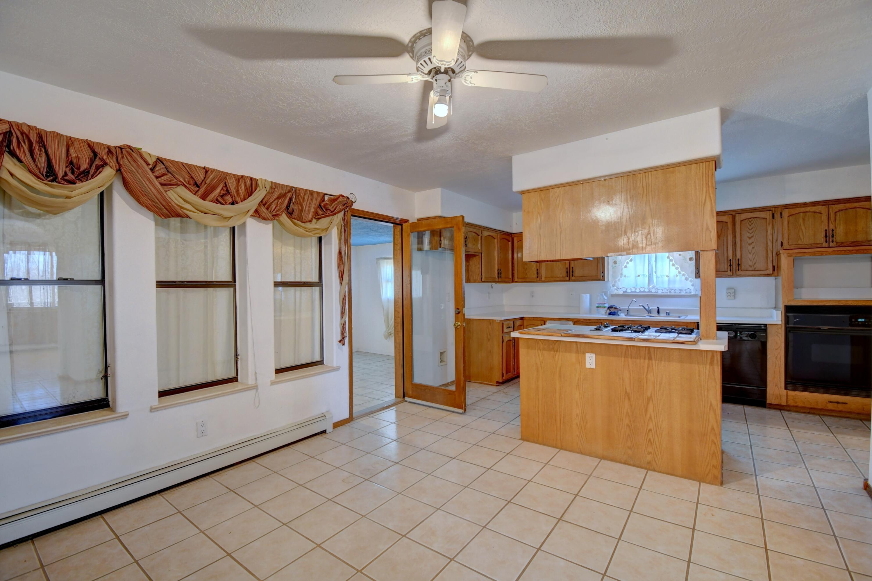 981 CANAL Boulevard SW
