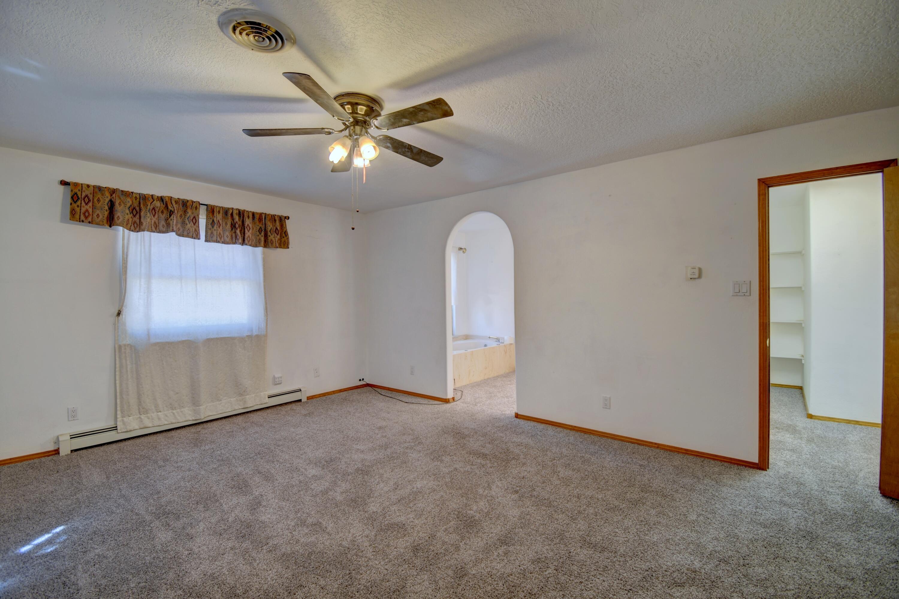 981 CANAL Boulevard SW