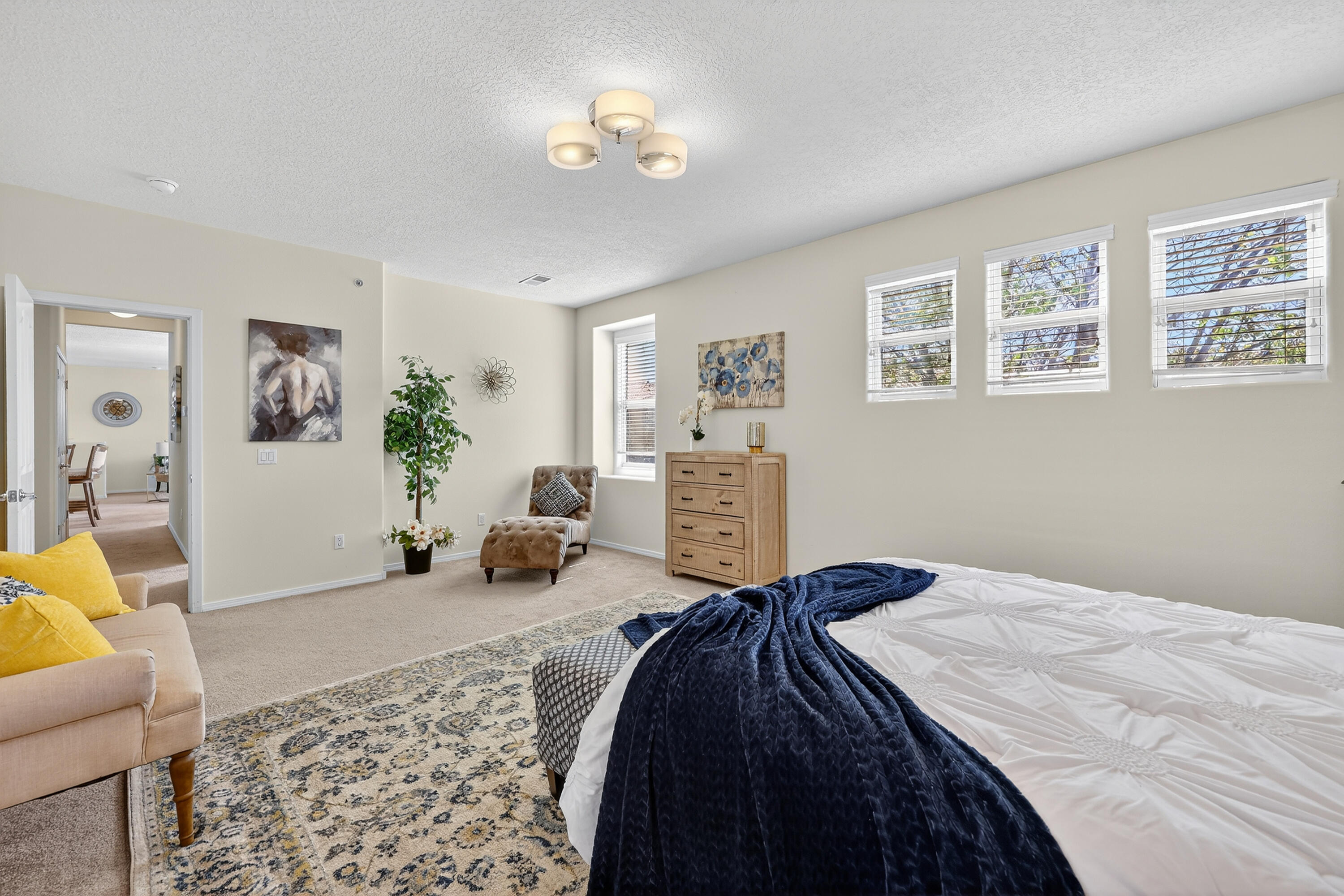 601 Menaul Boulevard NE 2106