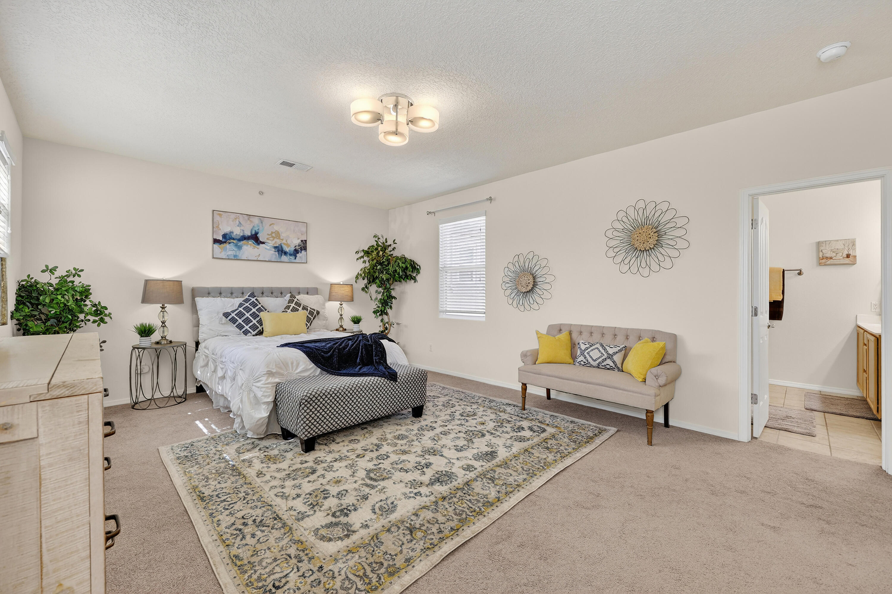 601 Menaul Boulevard NE 2106