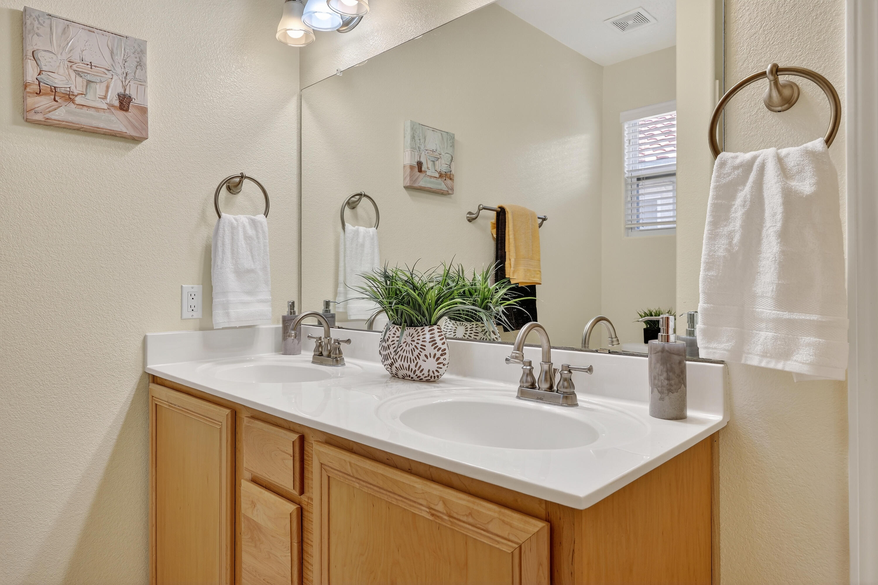 601 Menaul Boulevard NE 2106