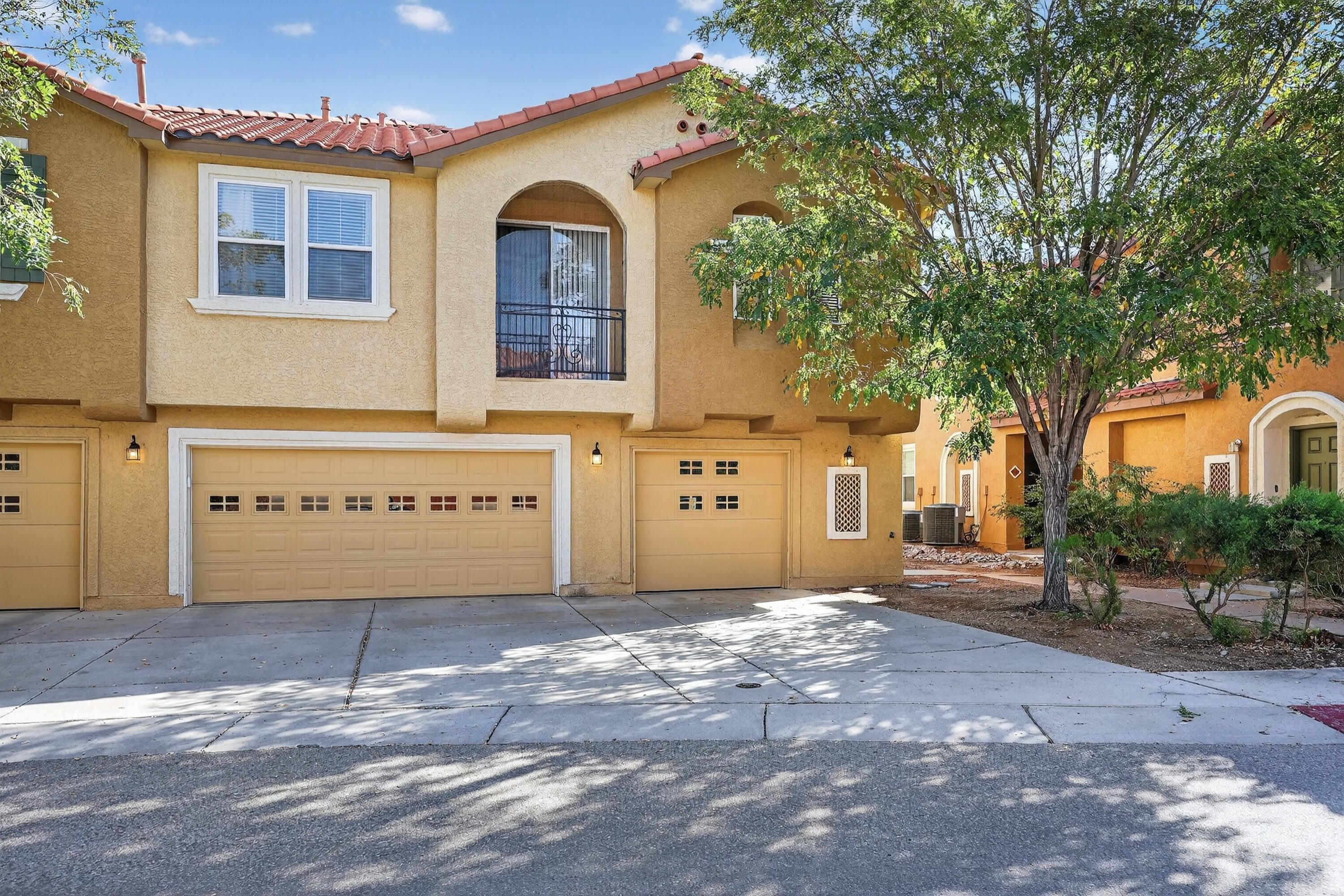 601 Menaul Boulevard NE 2106