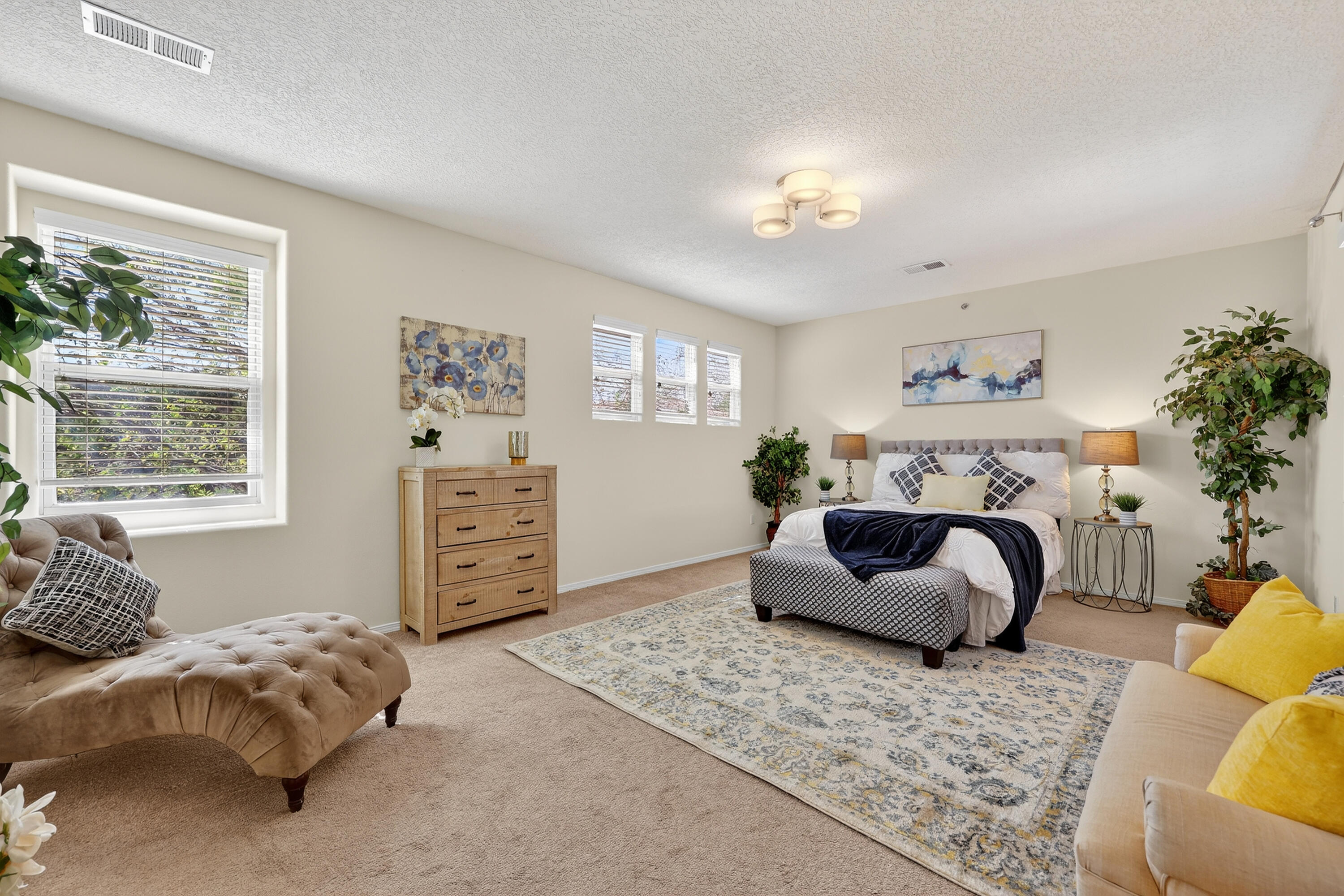 601 Menaul Boulevard NE 2106